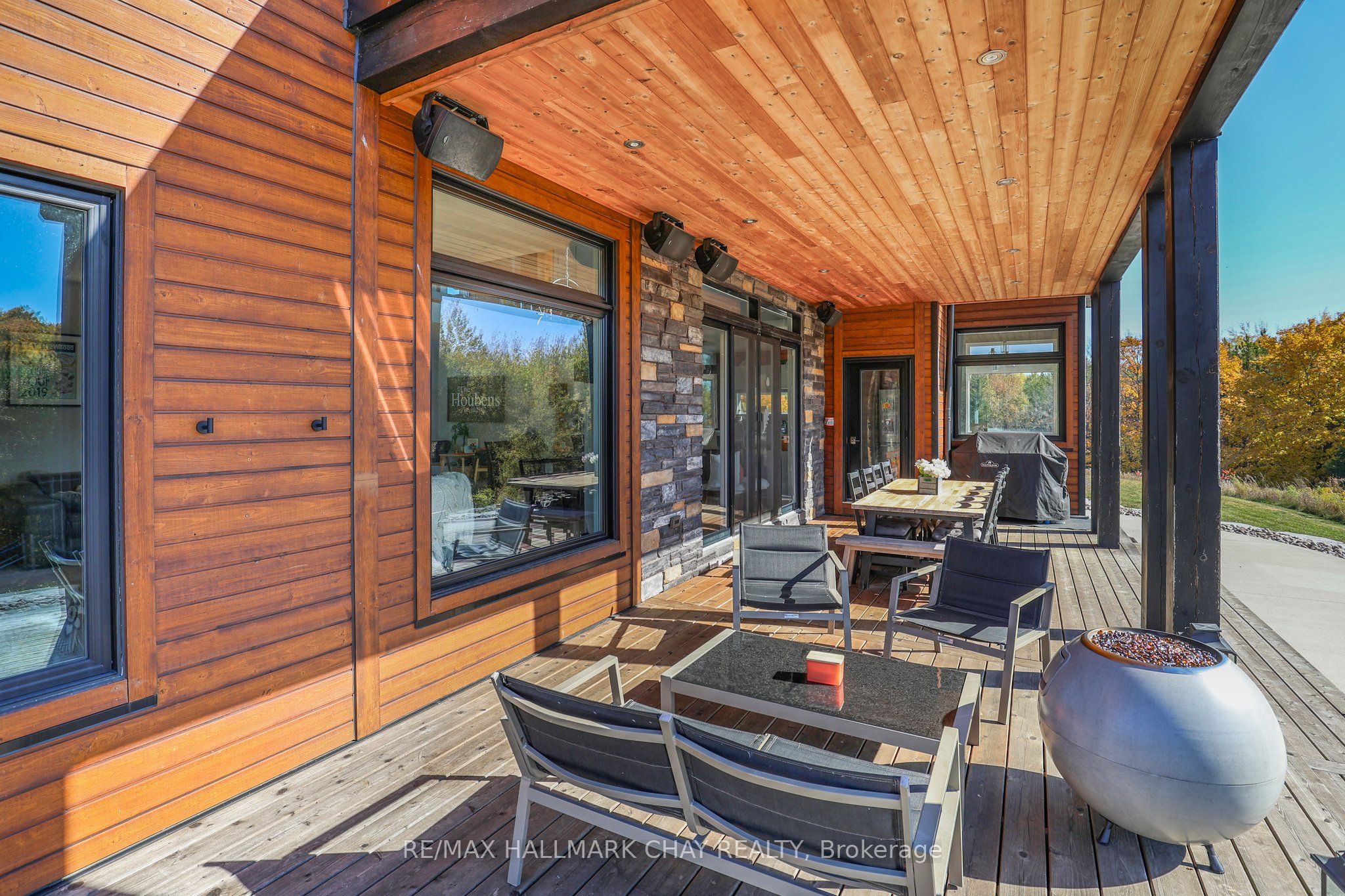 1940 6 Line Property Photo 36