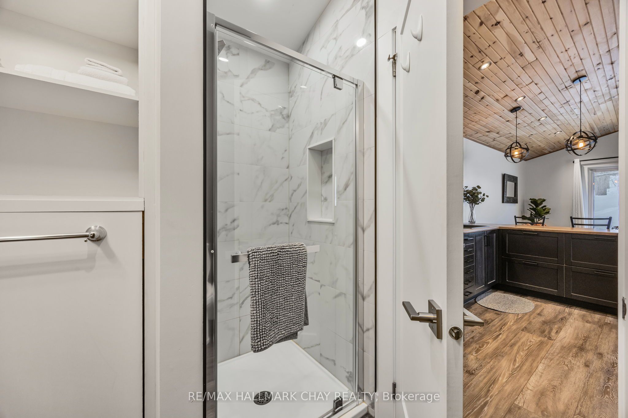 1940 6 Line Property Photo 49