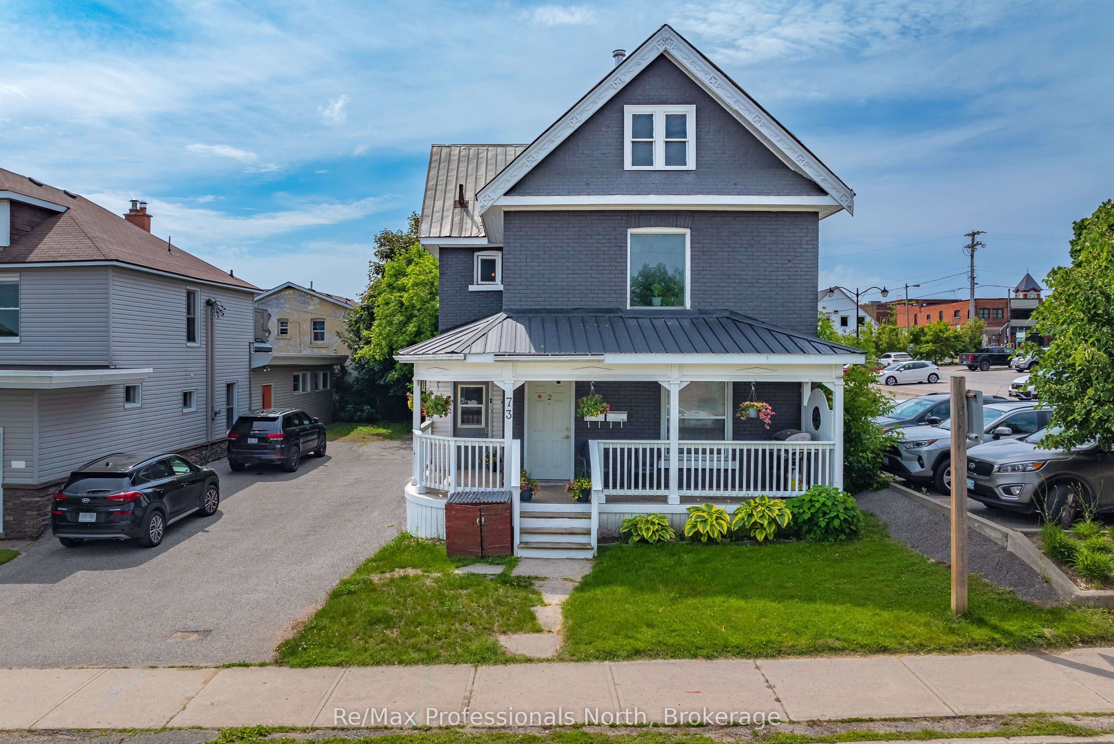 73 Coldwater St E Property Photo 2