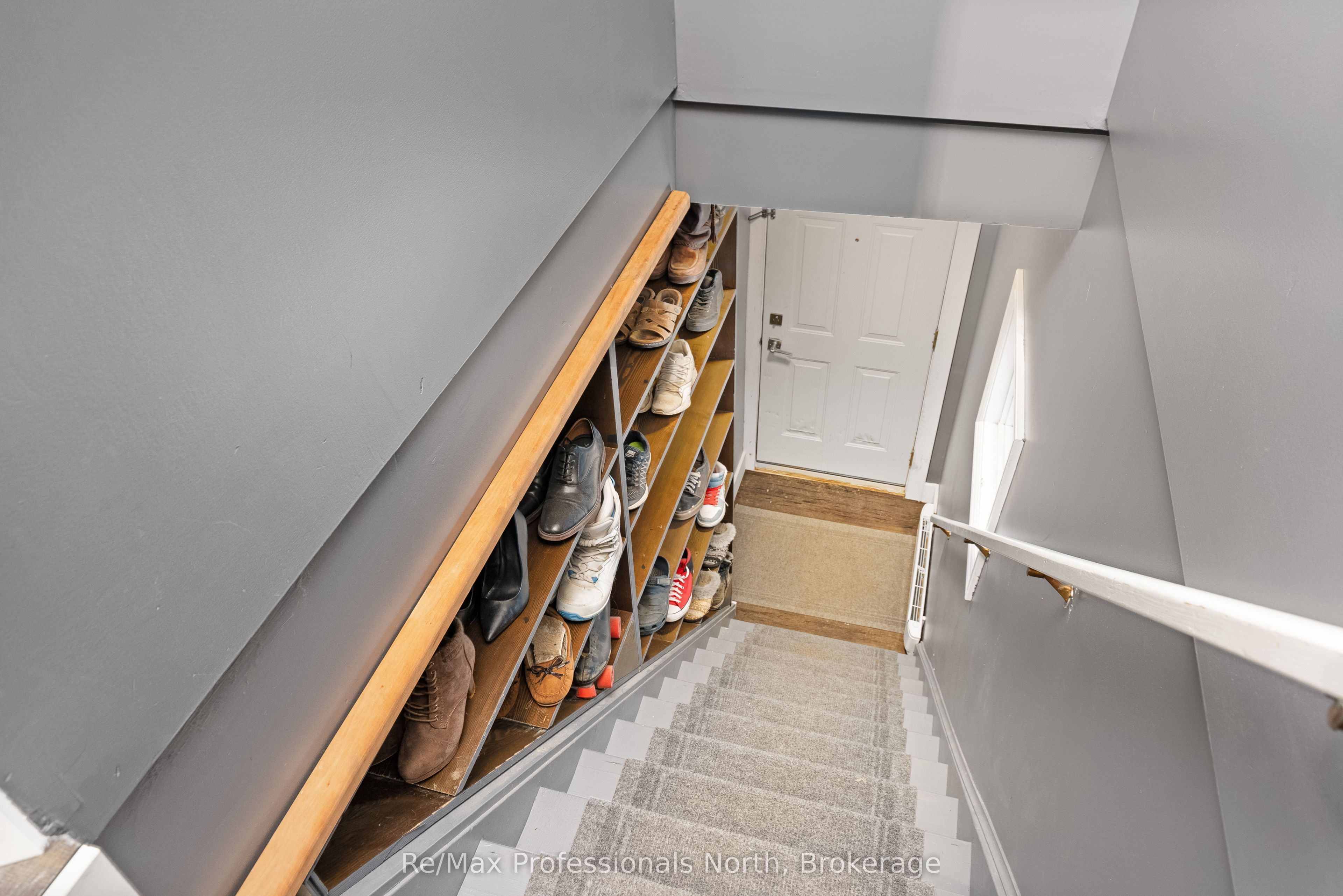73 Coldwater St E Property Photo 25