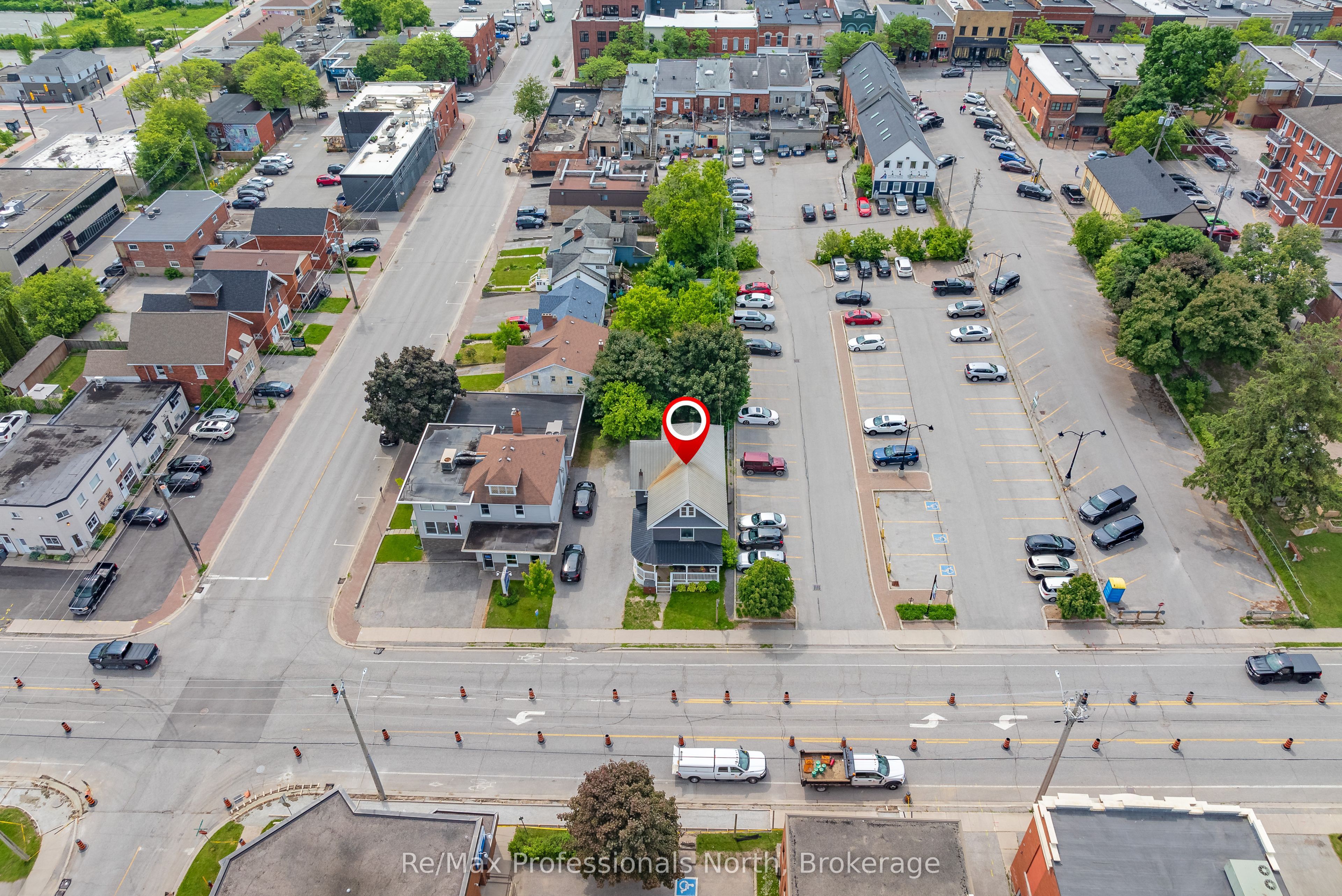 73 Coldwater St E Property Photo 44
