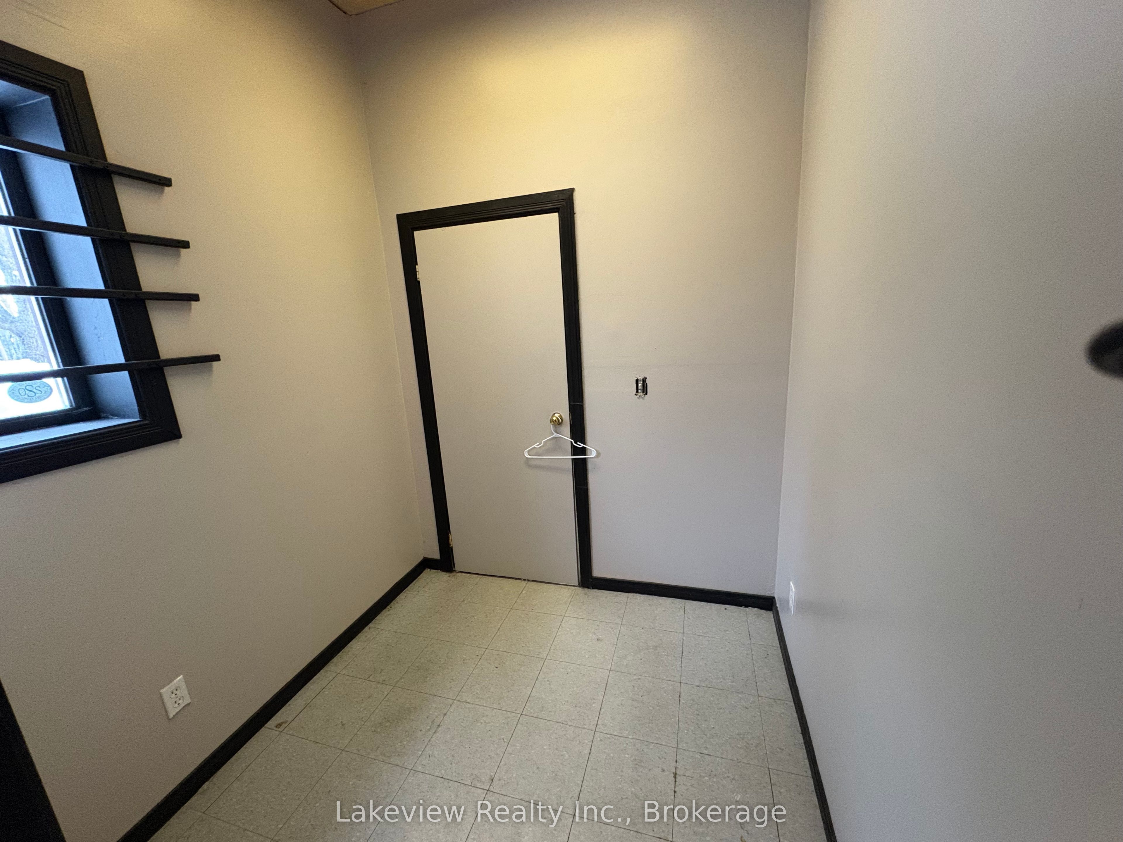 331 Atherley Rd Property Photo 11