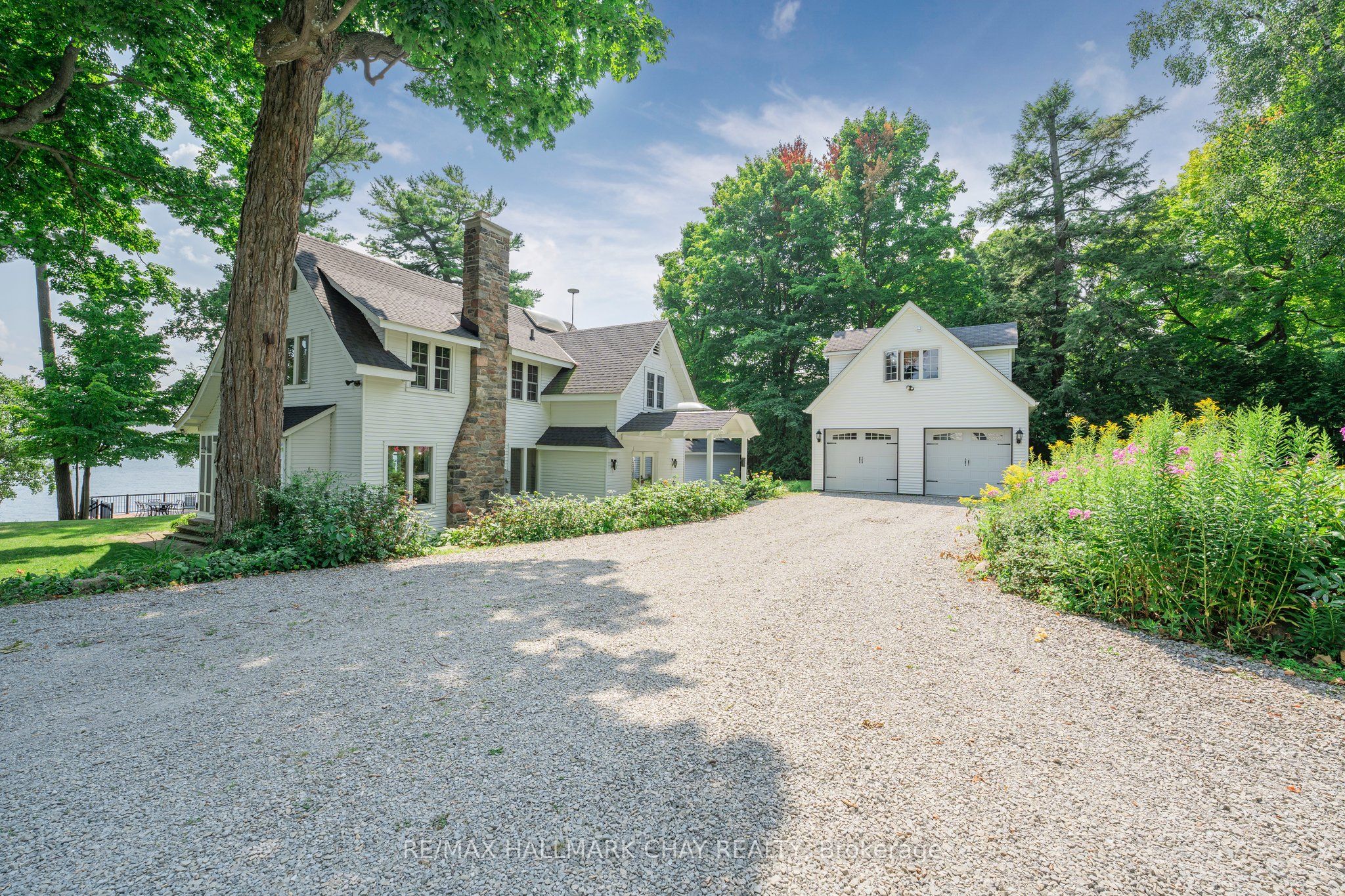 209 Bay Street Property Photo 5