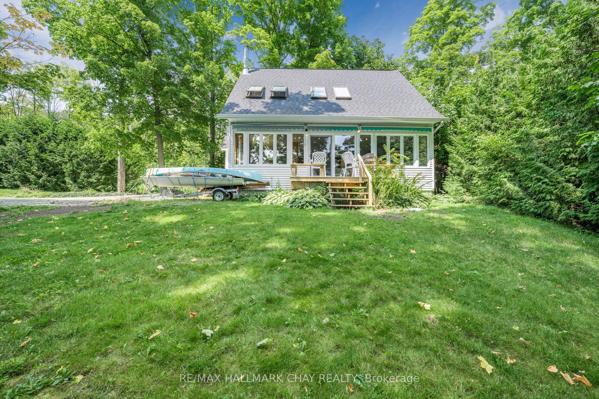 209 Bay Street Property Photo 7