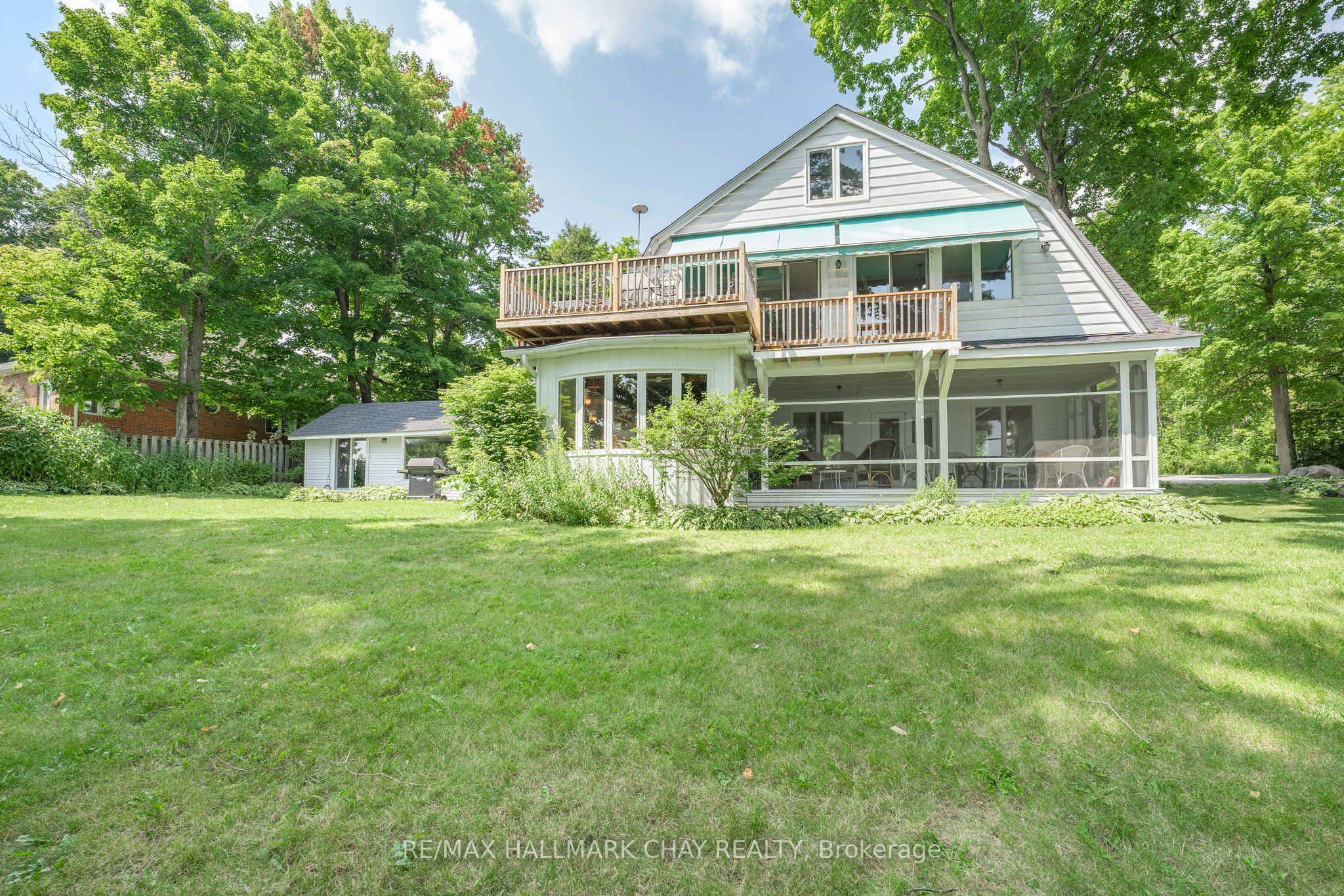 209 Bay Street Property Photo 10