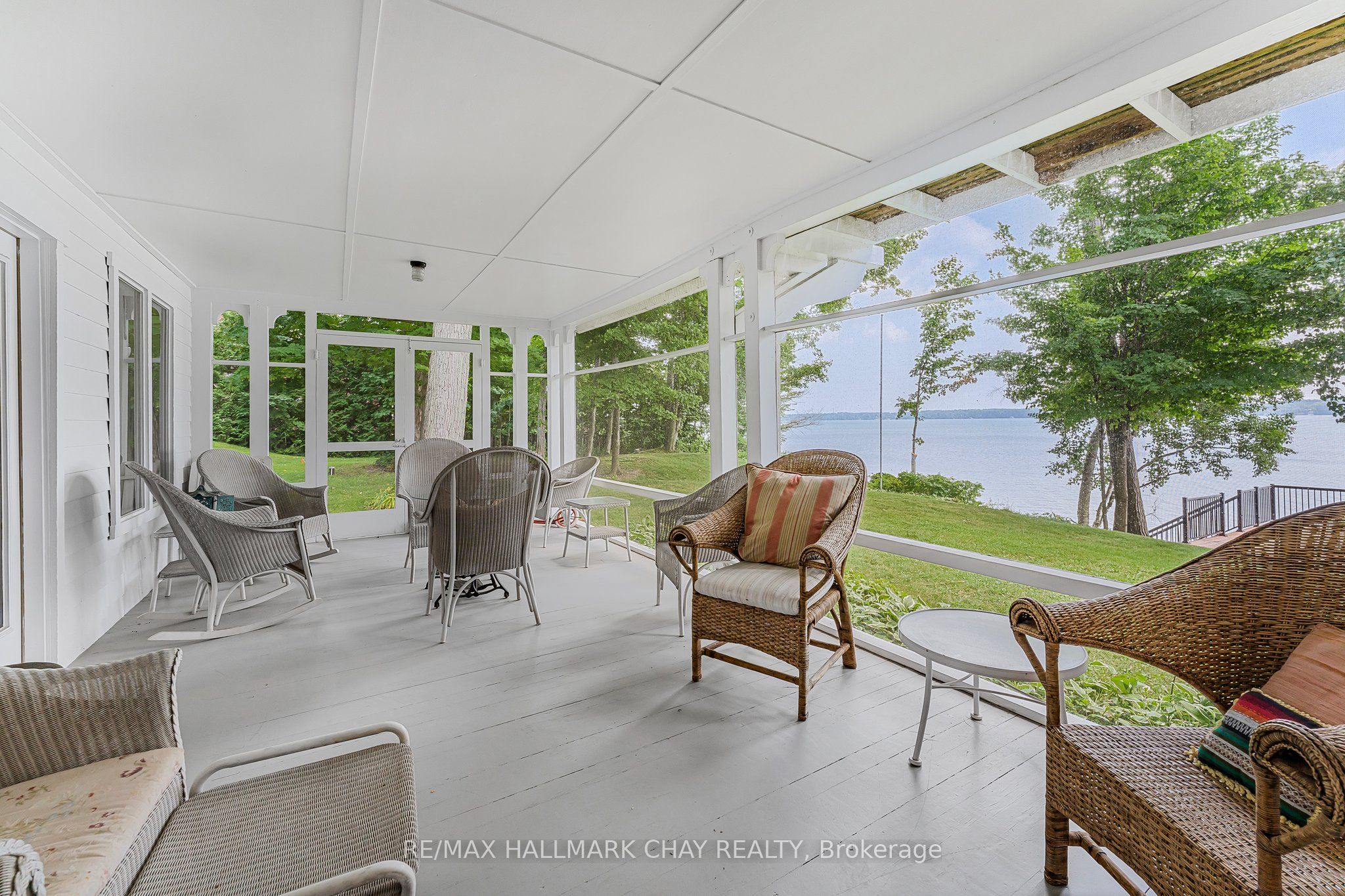 209 Bay Street Property Photo 14