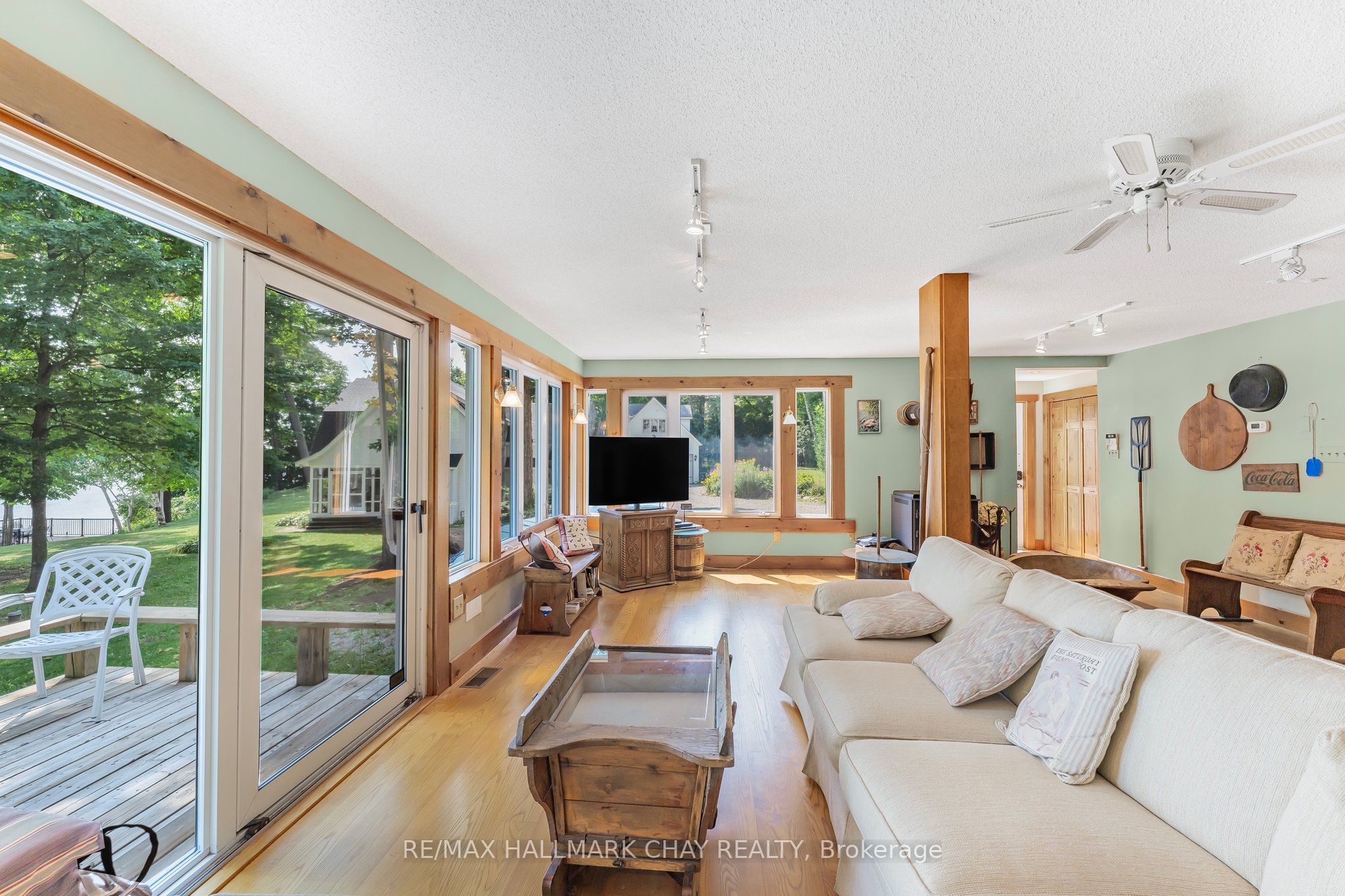 209 Bay Street Property Photo 42