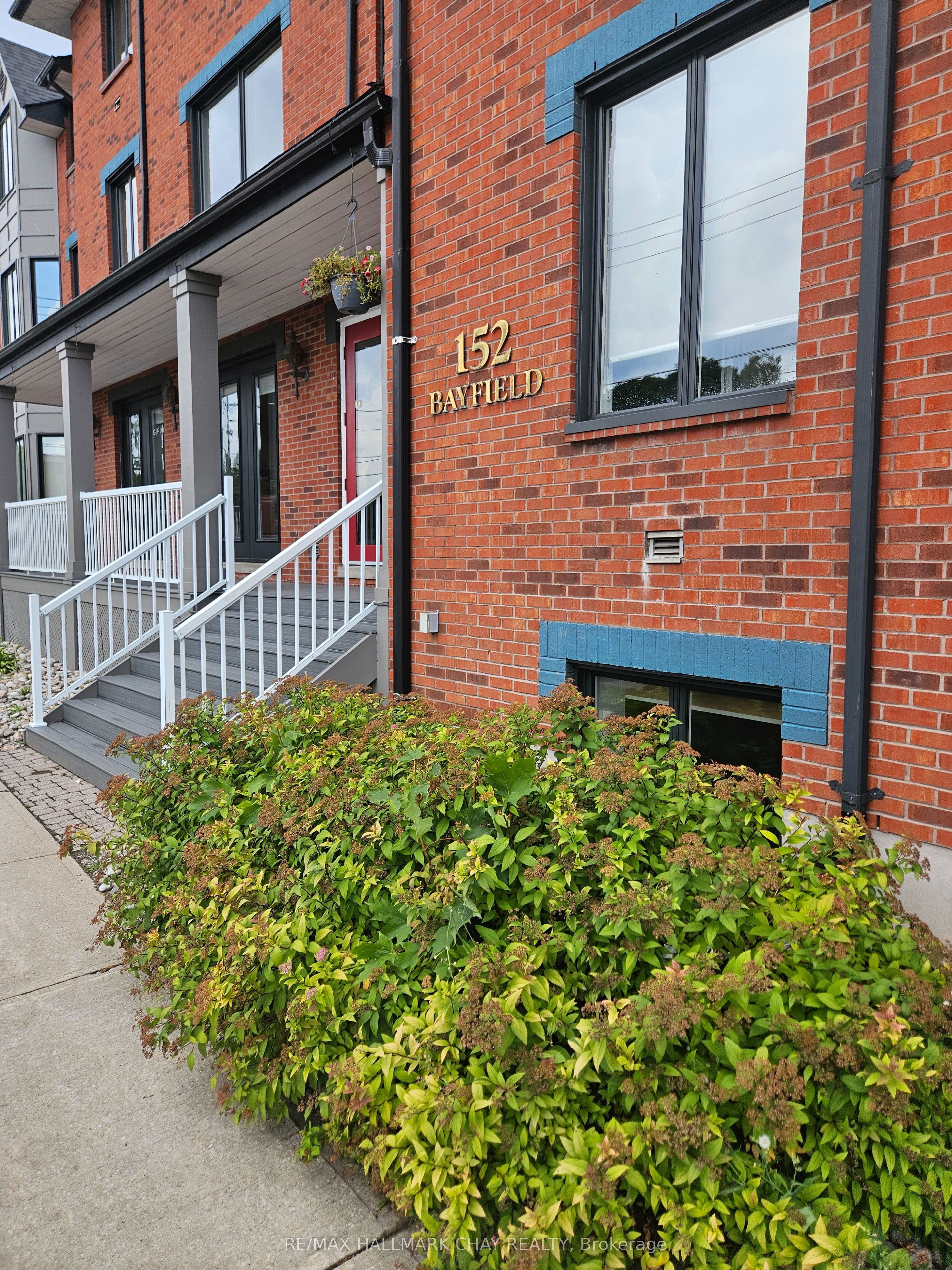 #lower Level - 152 Bayfield Street Property Photo 1