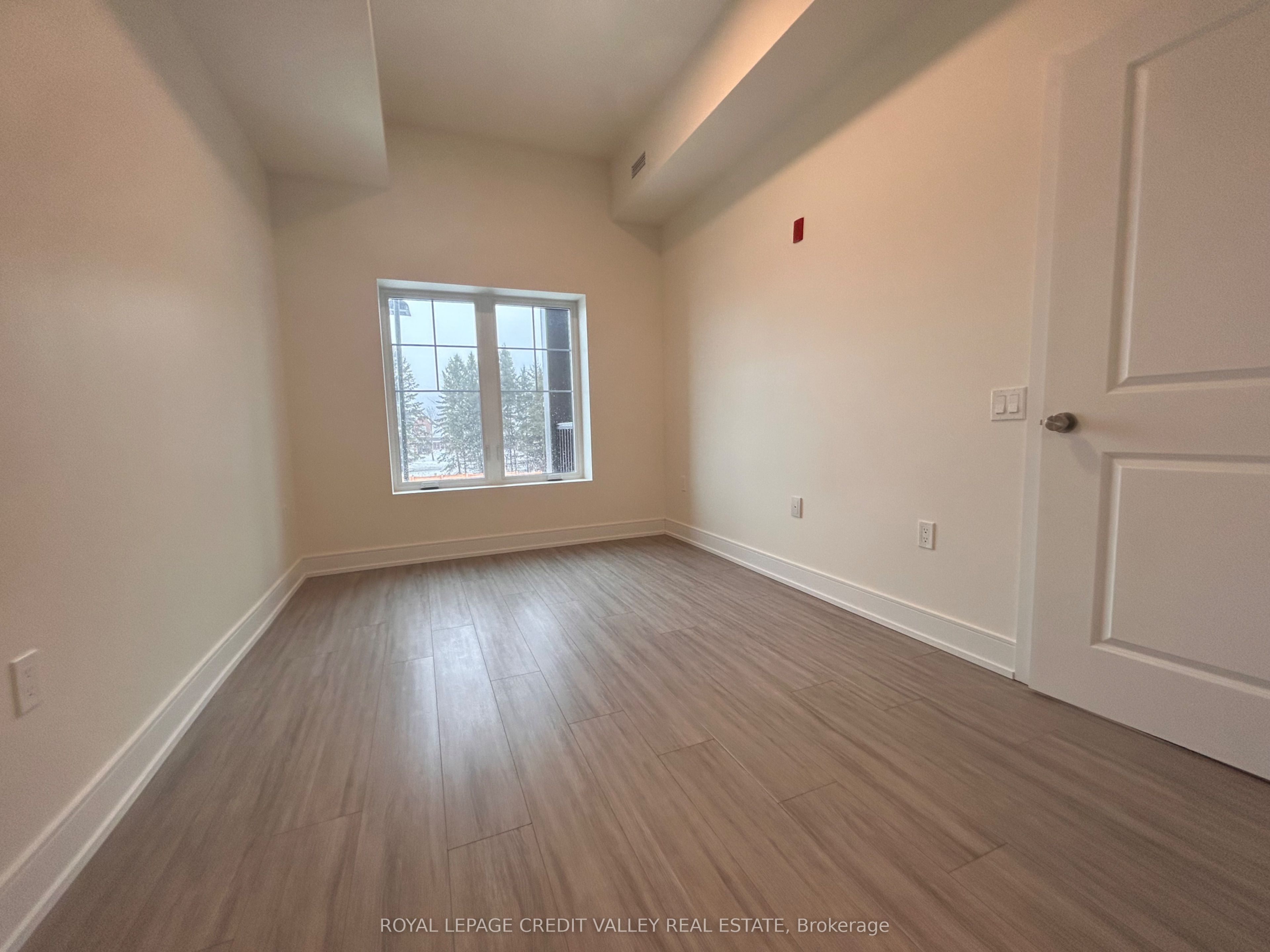 121 Mary Street 201 Property Photo 11
