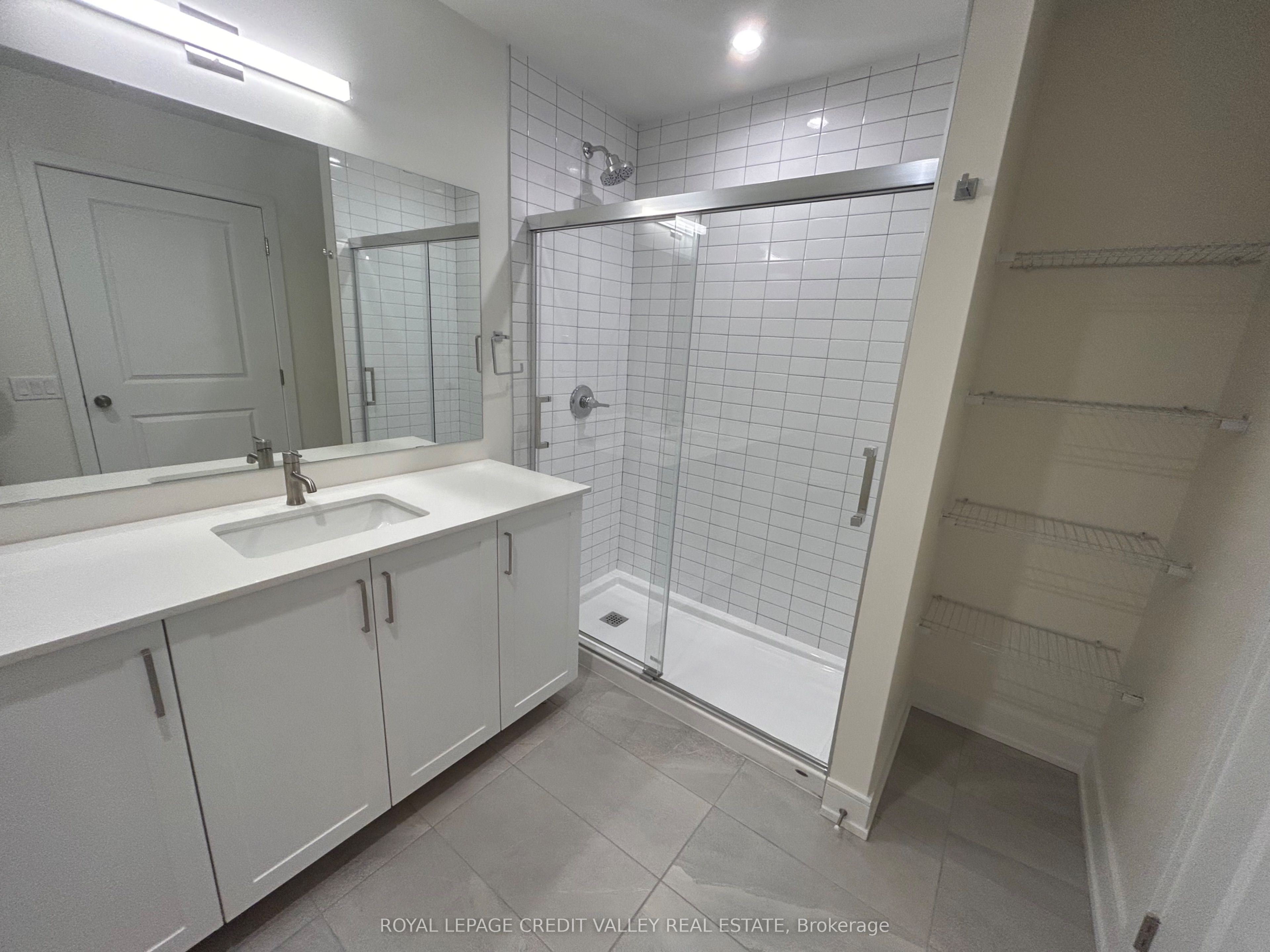 121 Mary Street 201 Property Photo 13