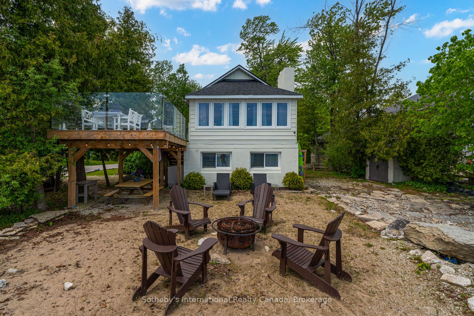 16 William Avenue Property Photo 4