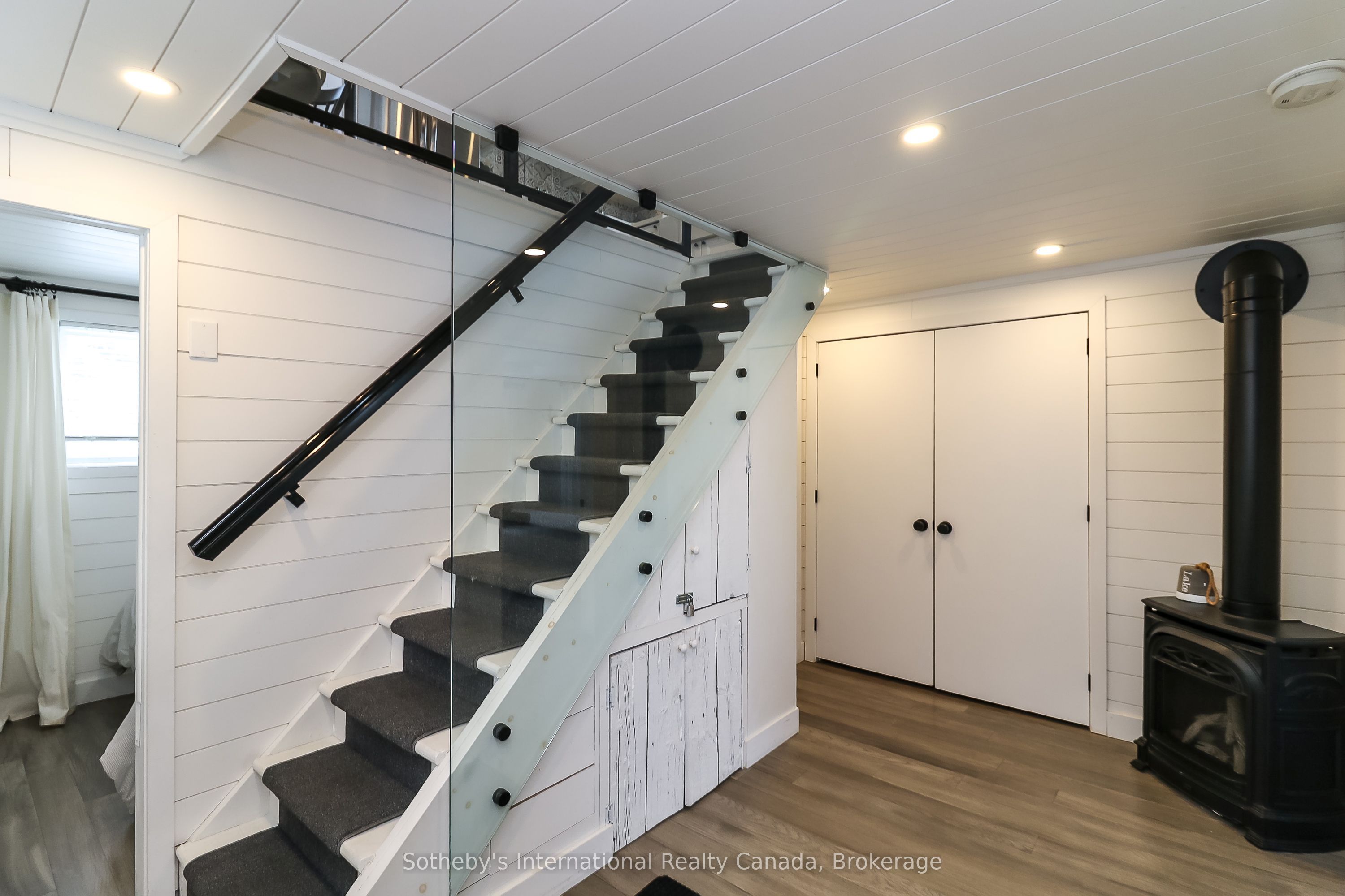 16 William Avenue Property Photo 27