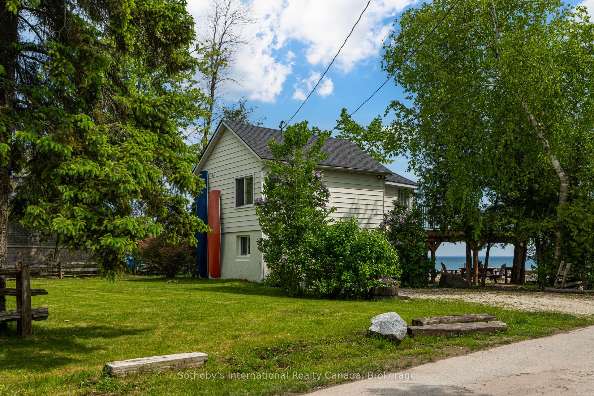 16 William Avenue Property Photo 31