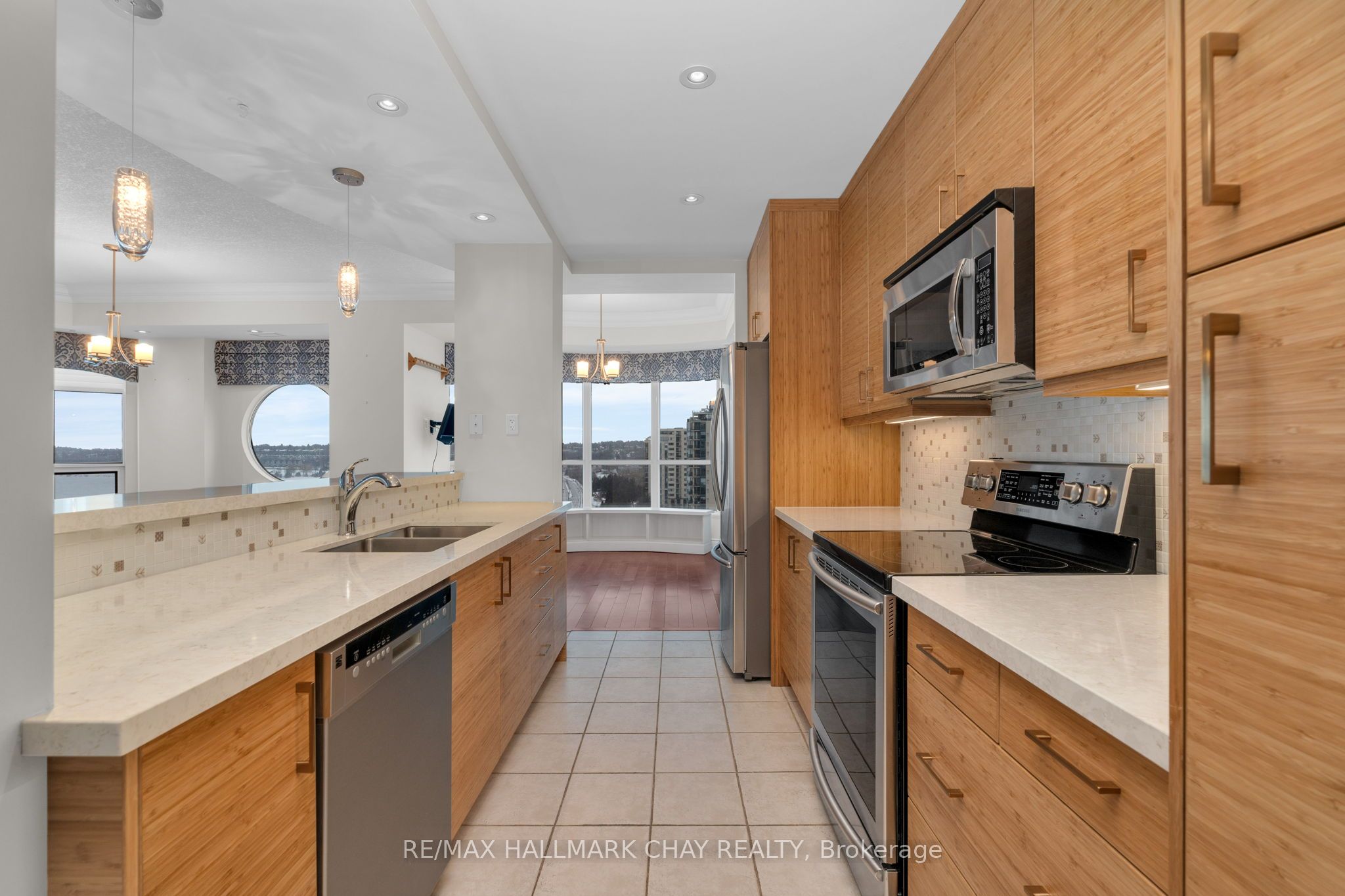 #1108 - 37 Ellen Street Property Photo 11