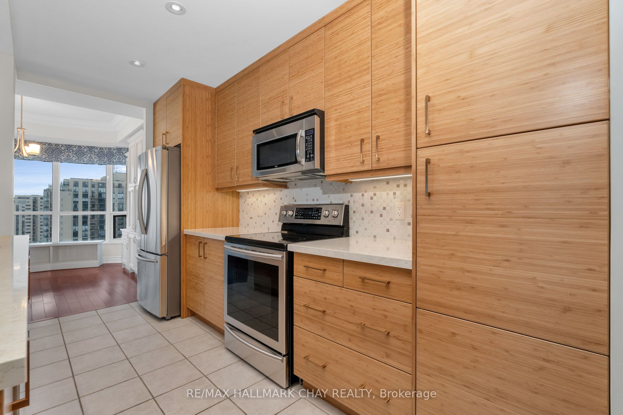 #1108 - 37 Ellen Street Property Photo 12