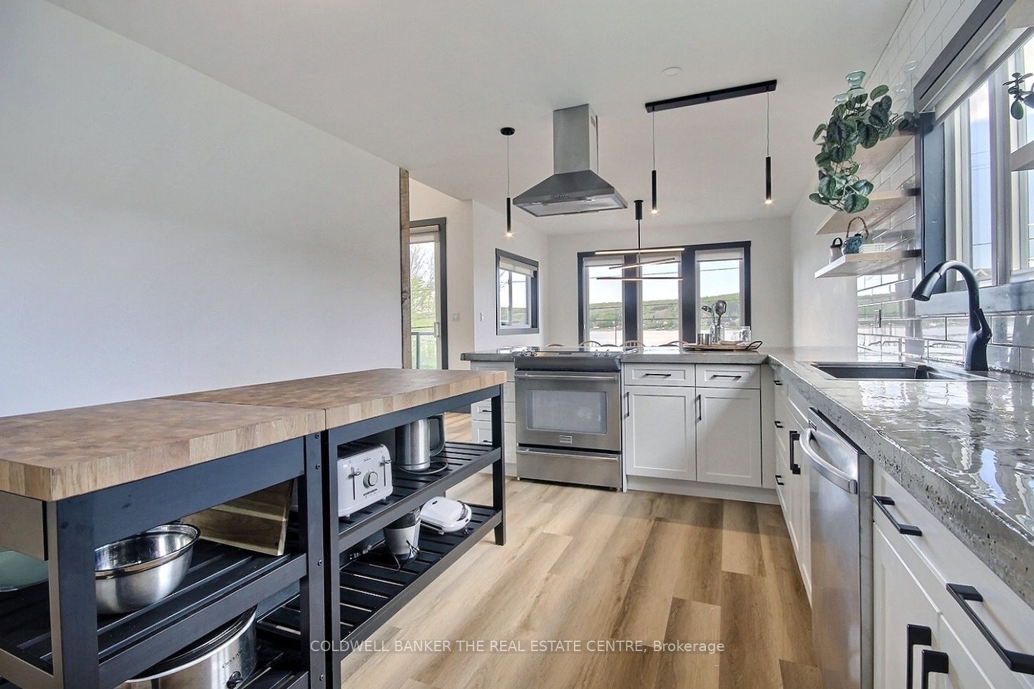 171 Fox Street Property Photo 10