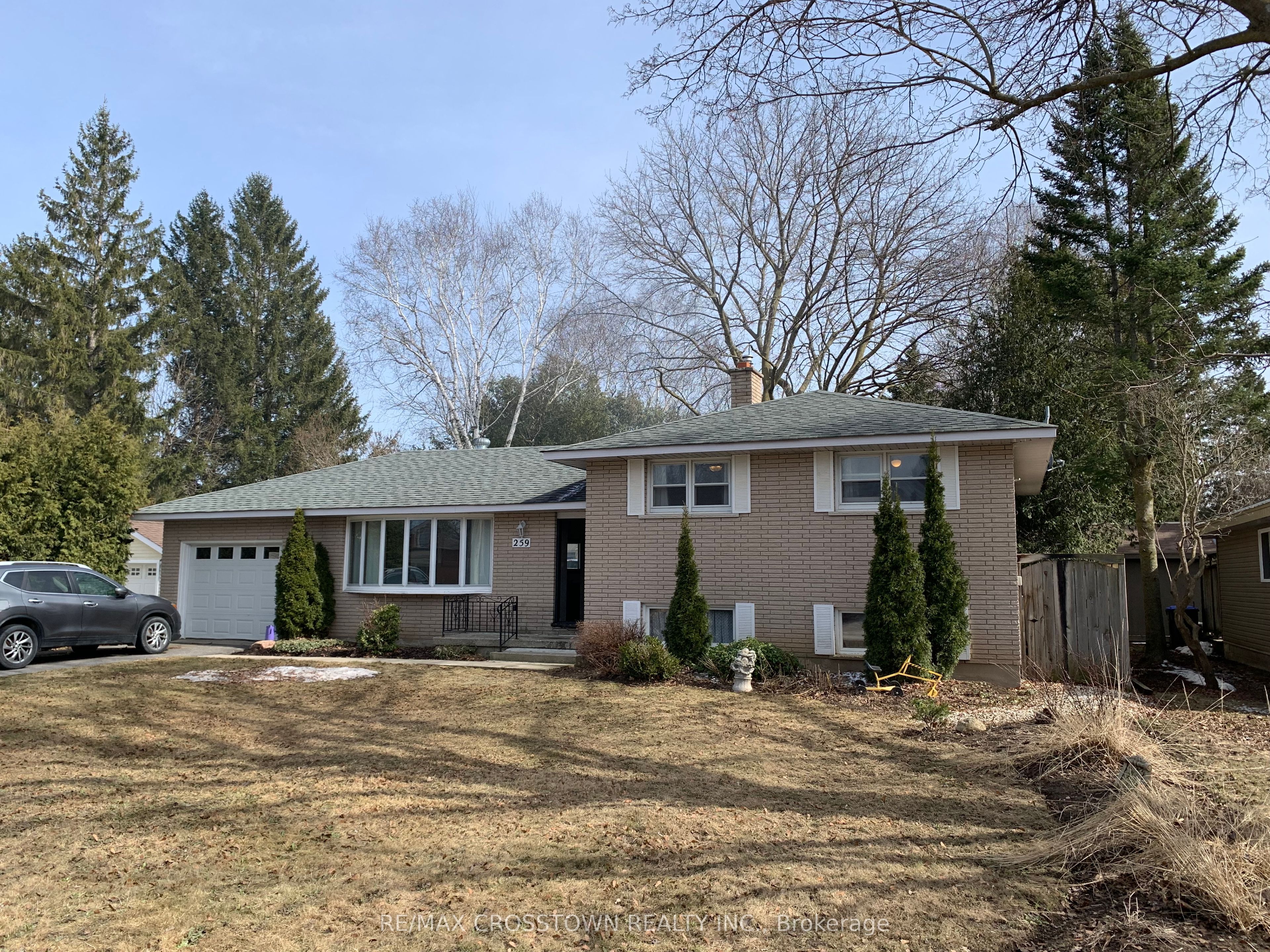 259 Superior Street Property Photo