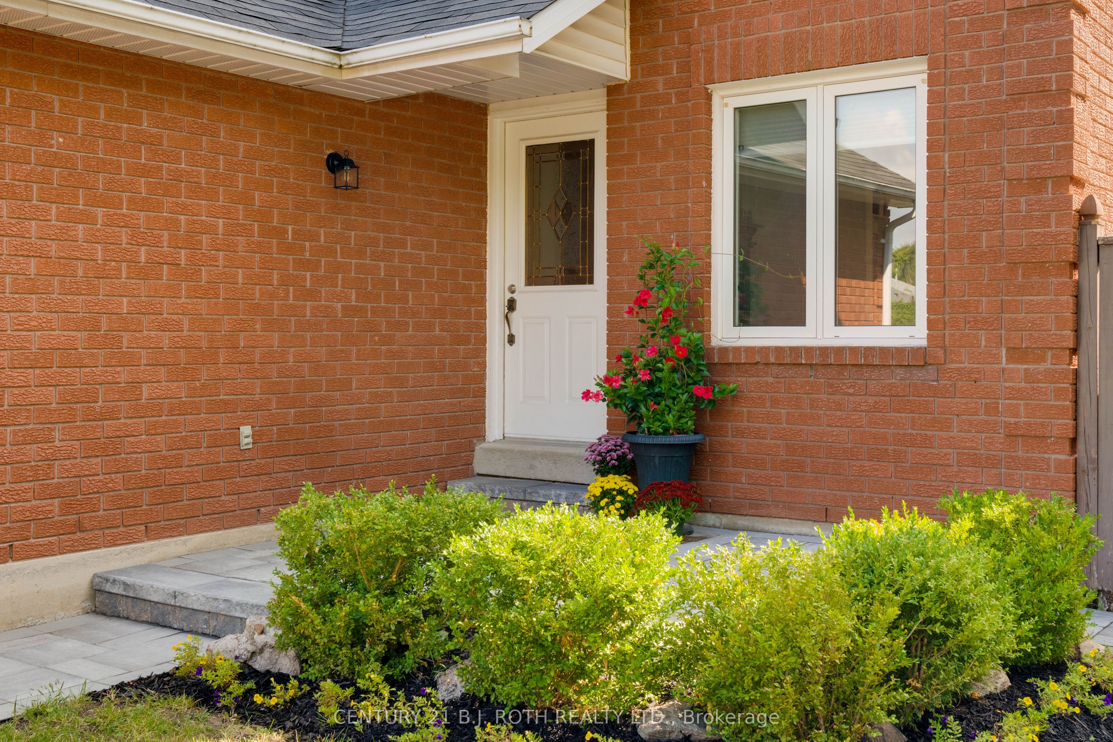 83 Geddes Crescent Property Photo 2