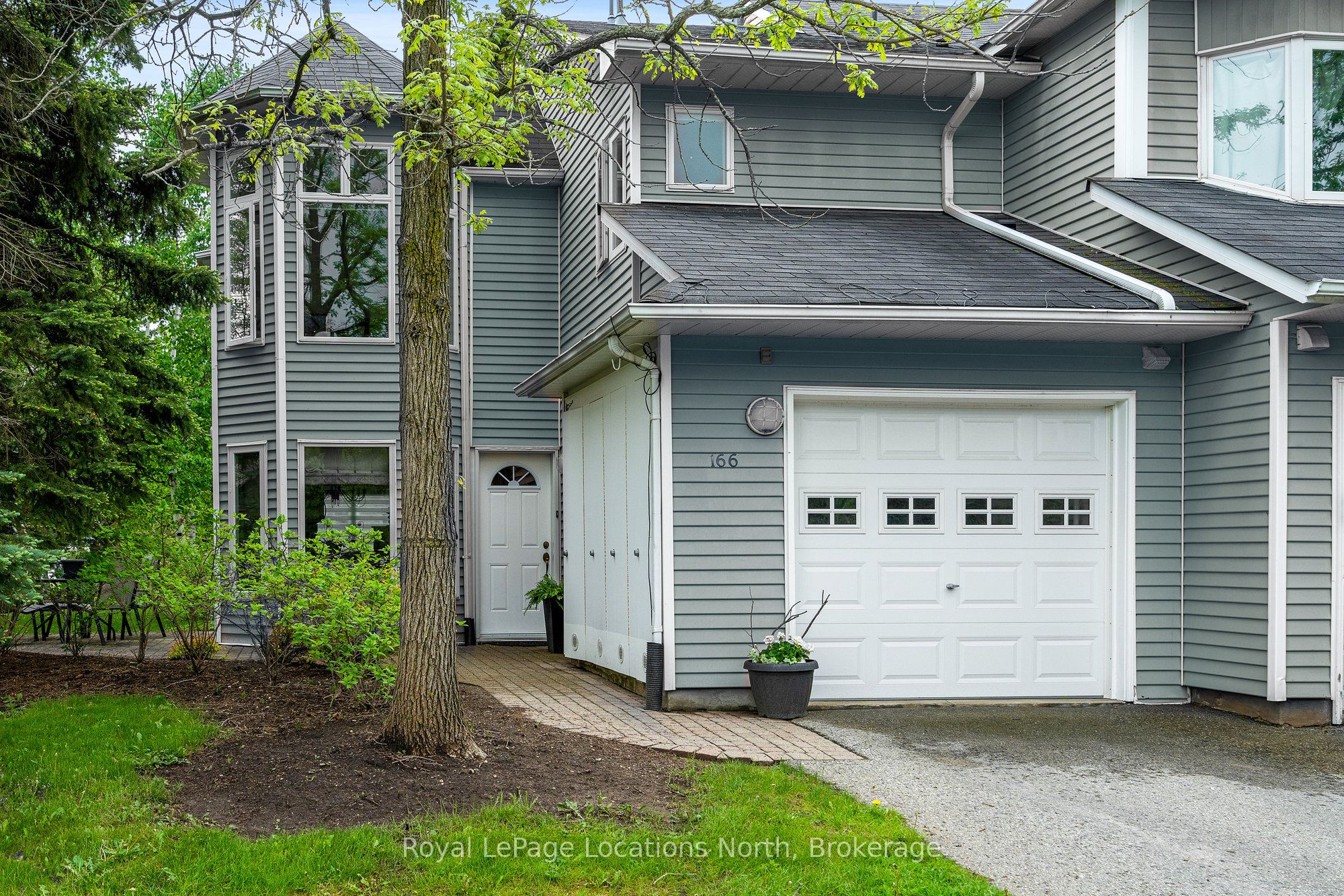 166 Fairway Crescent 803 Property Photo 1