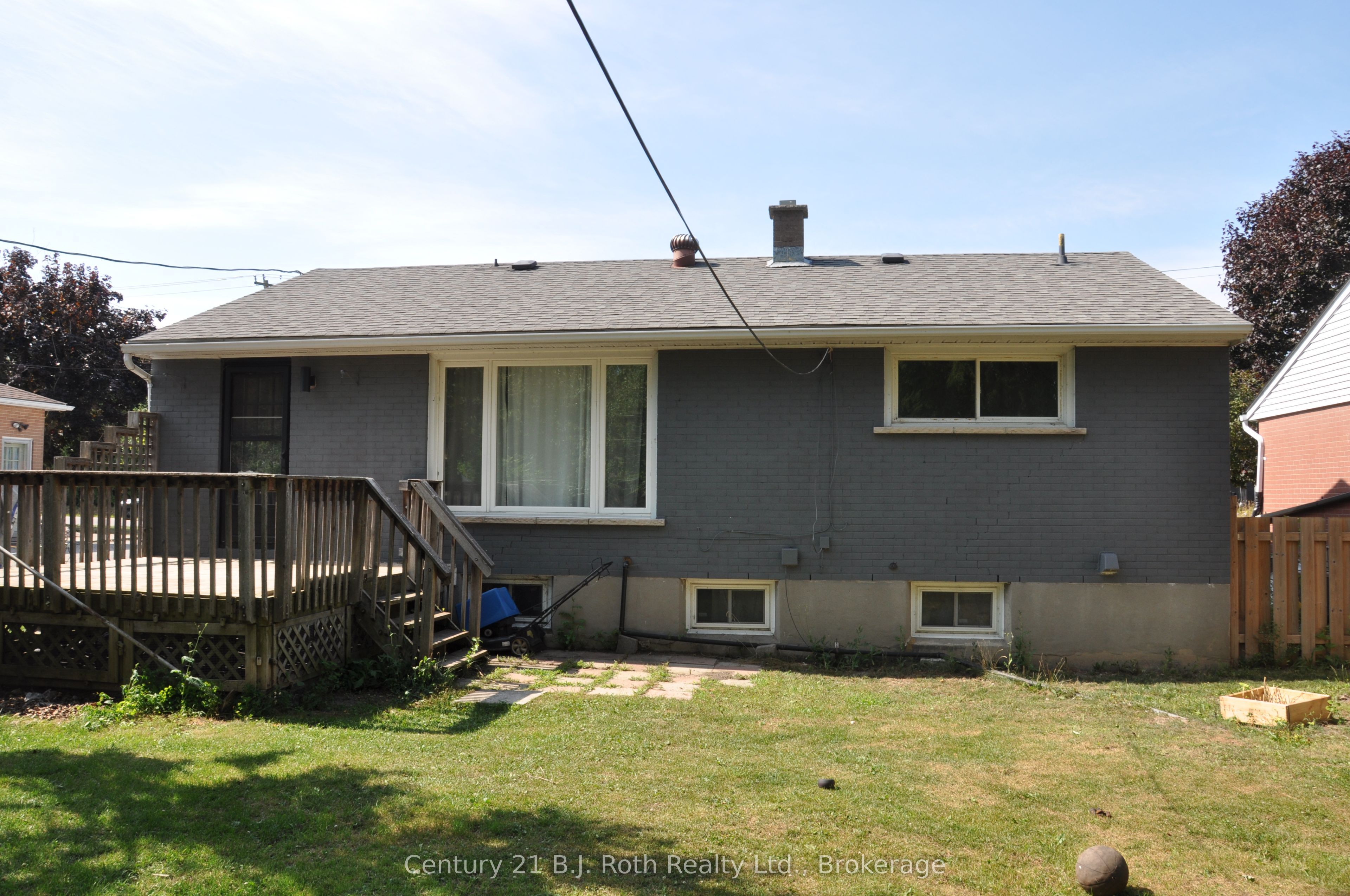 311 James Street E Property Photo 2