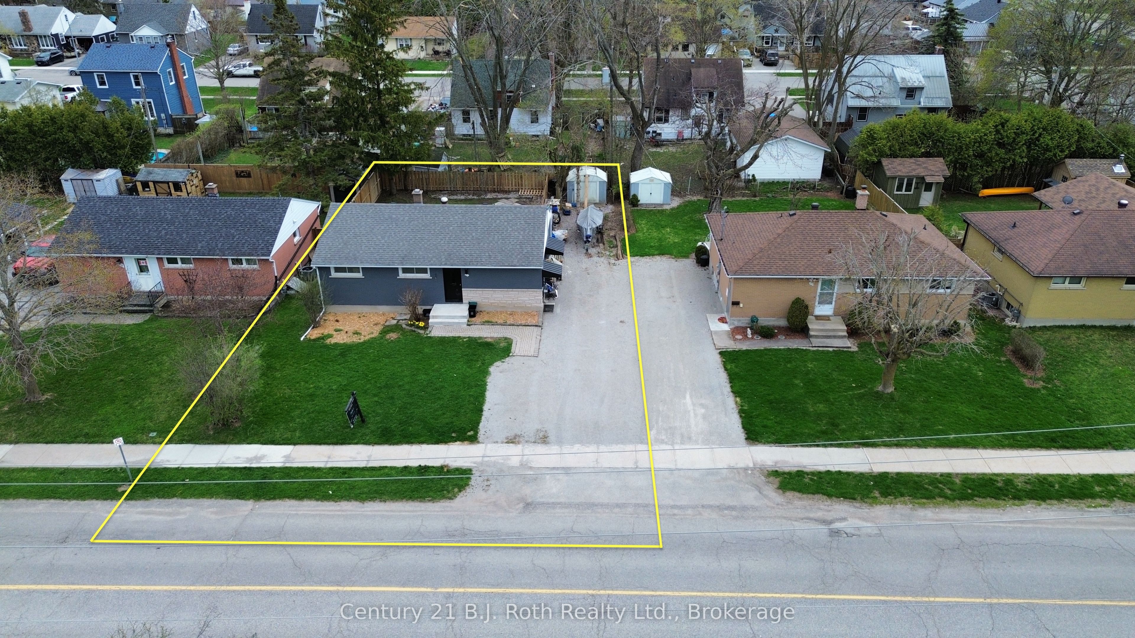 311 James Street E Property Photo 4