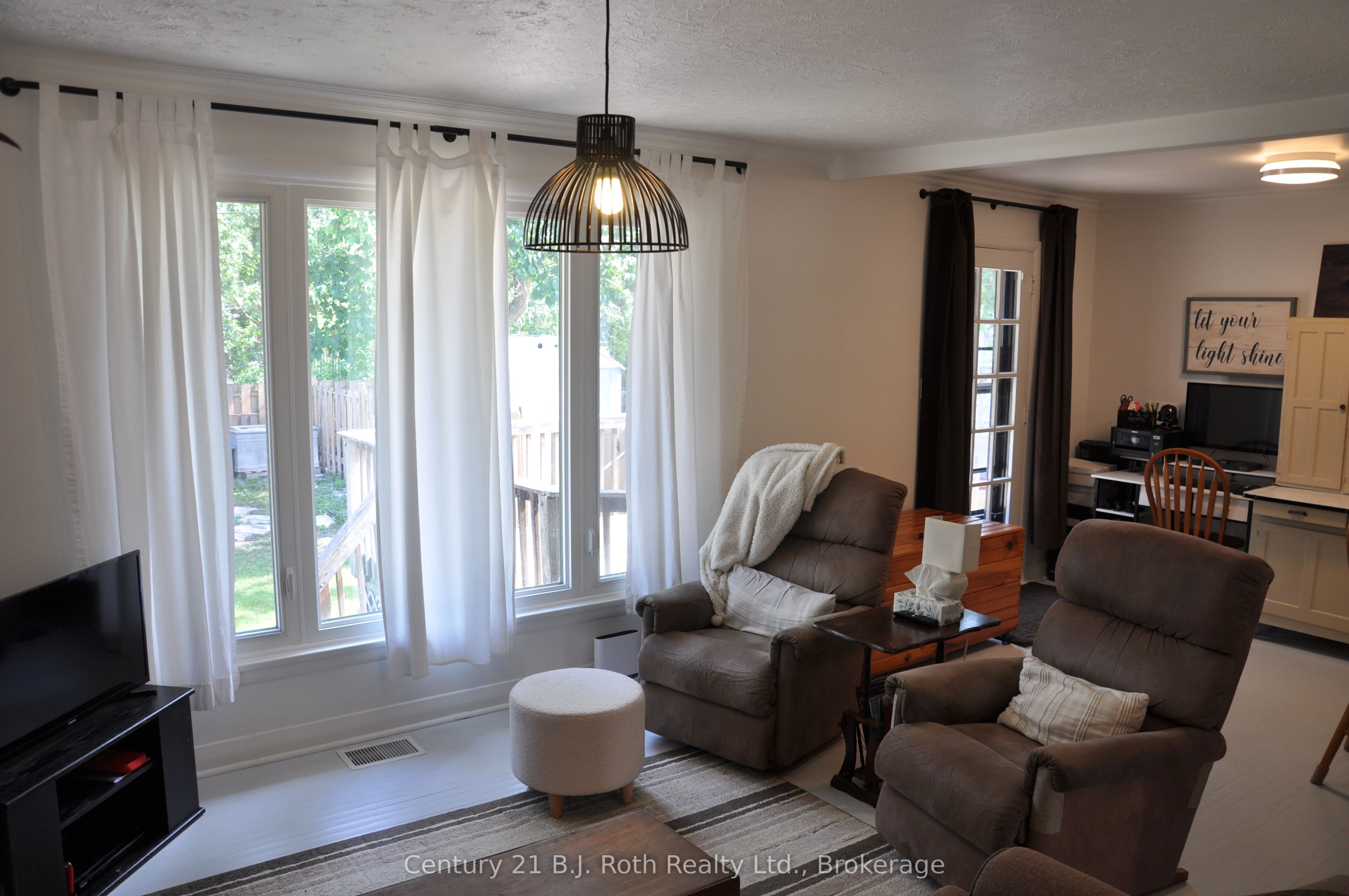 311 James Street E Property Photo 10