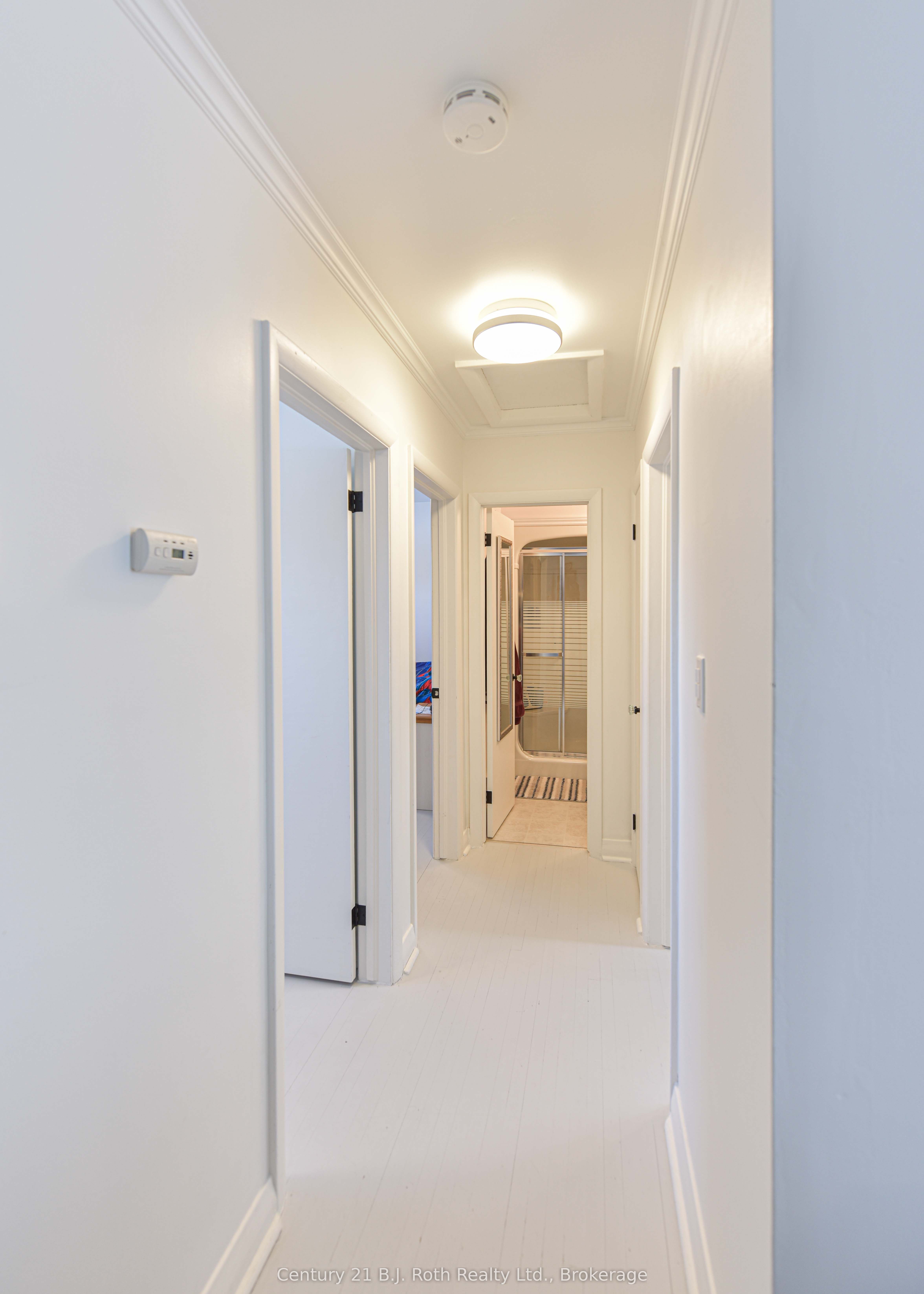 311 James Street E Property Photo 14