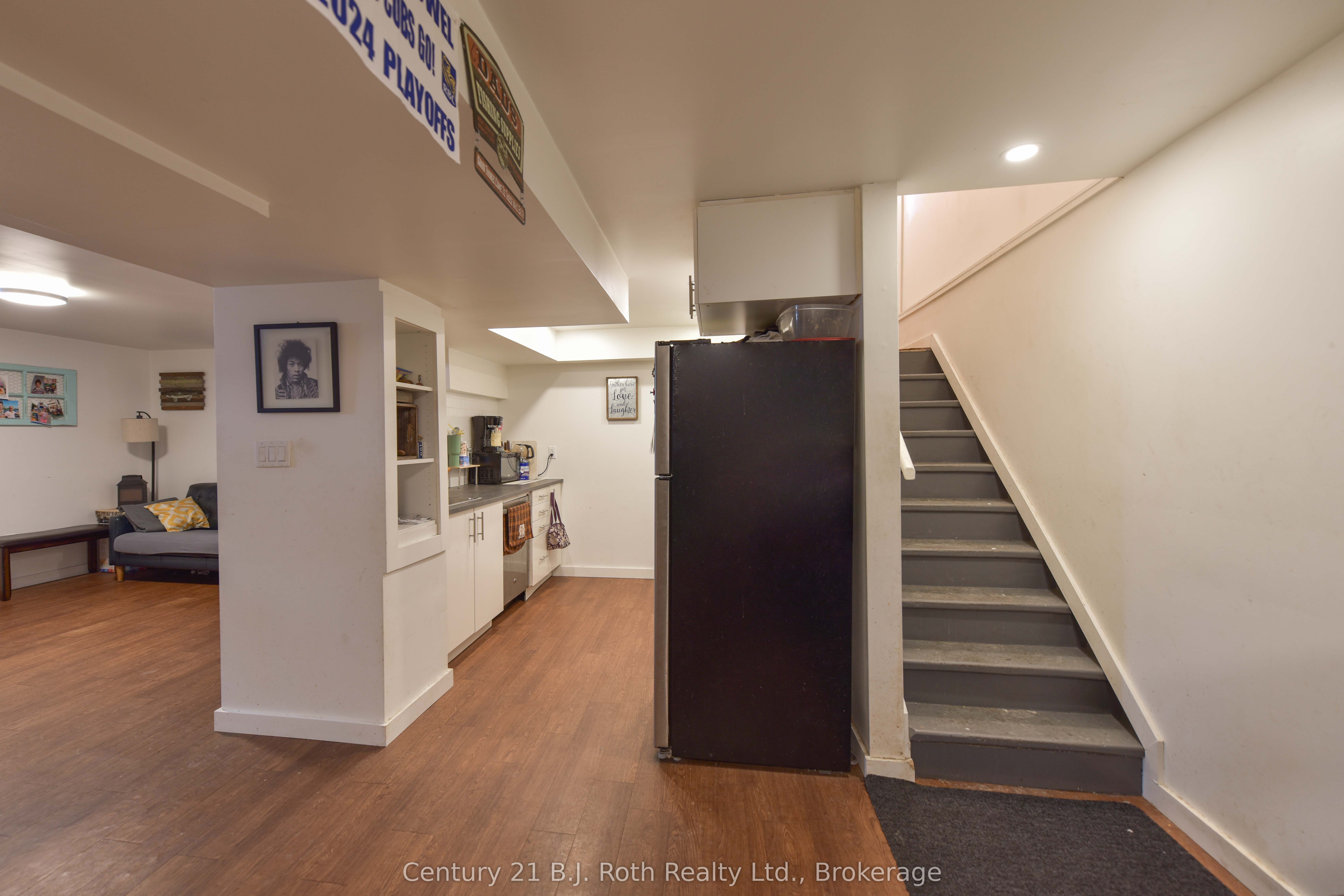 311 James Street E Property Photo 19