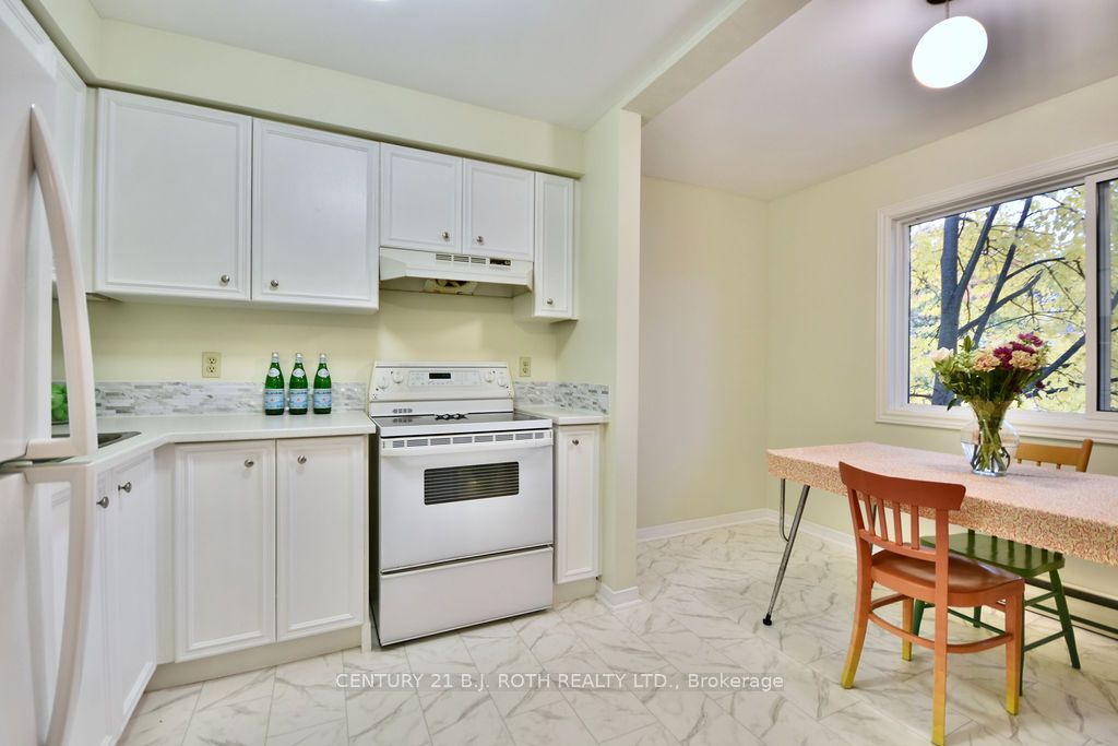 ##2 - 21 Evergreen Court Property Photo 7