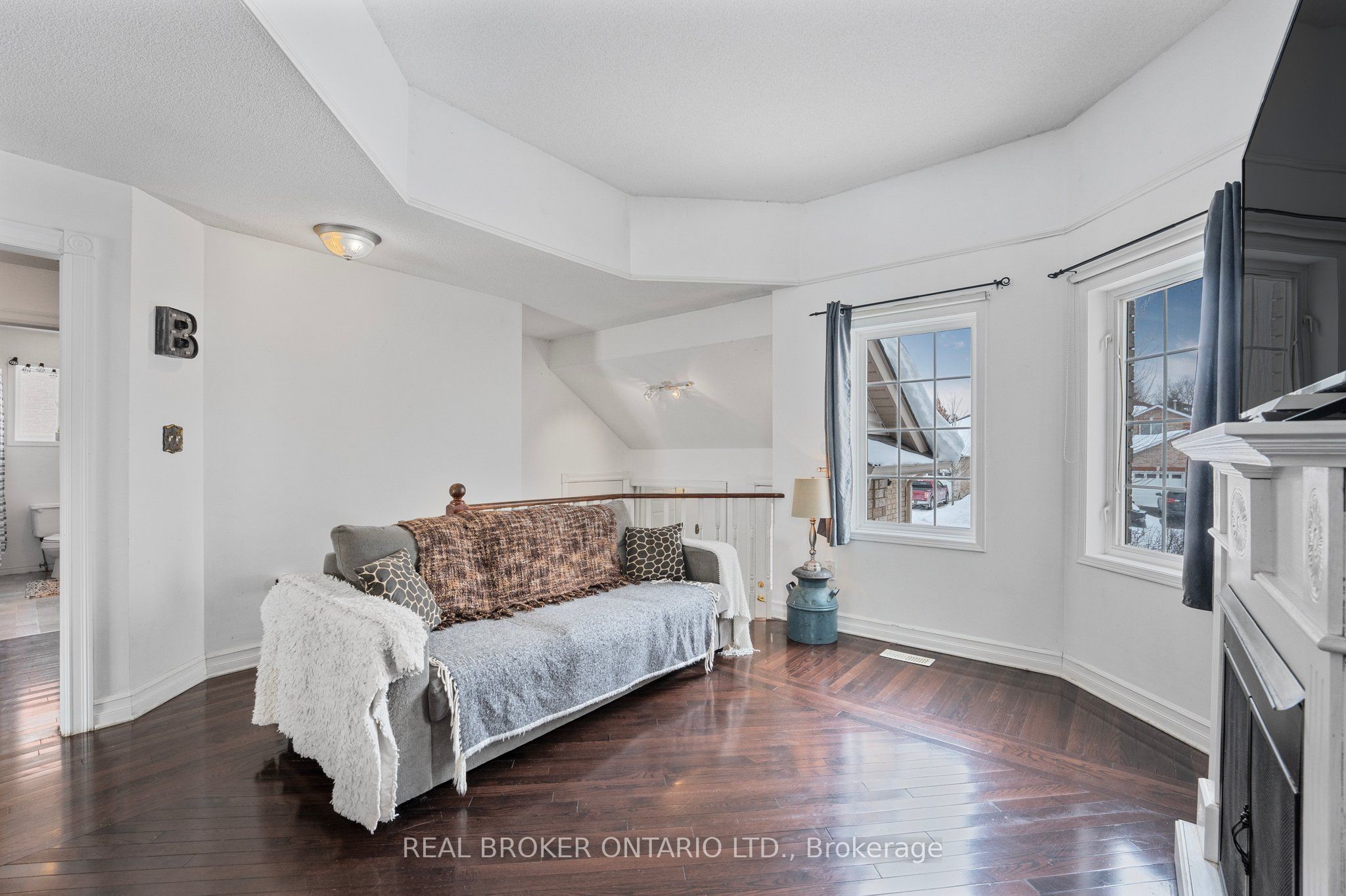 22 Dykstra Drive Property Photo 6