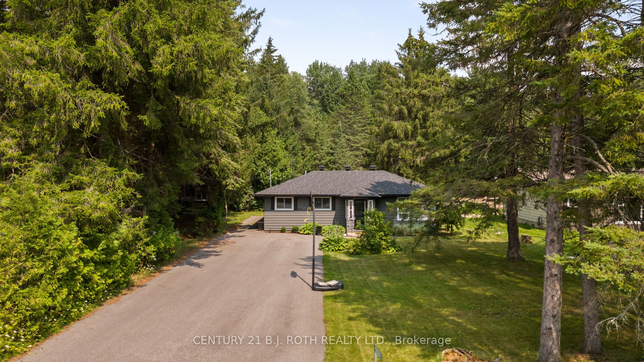 1551 Gill Rd Property Photo