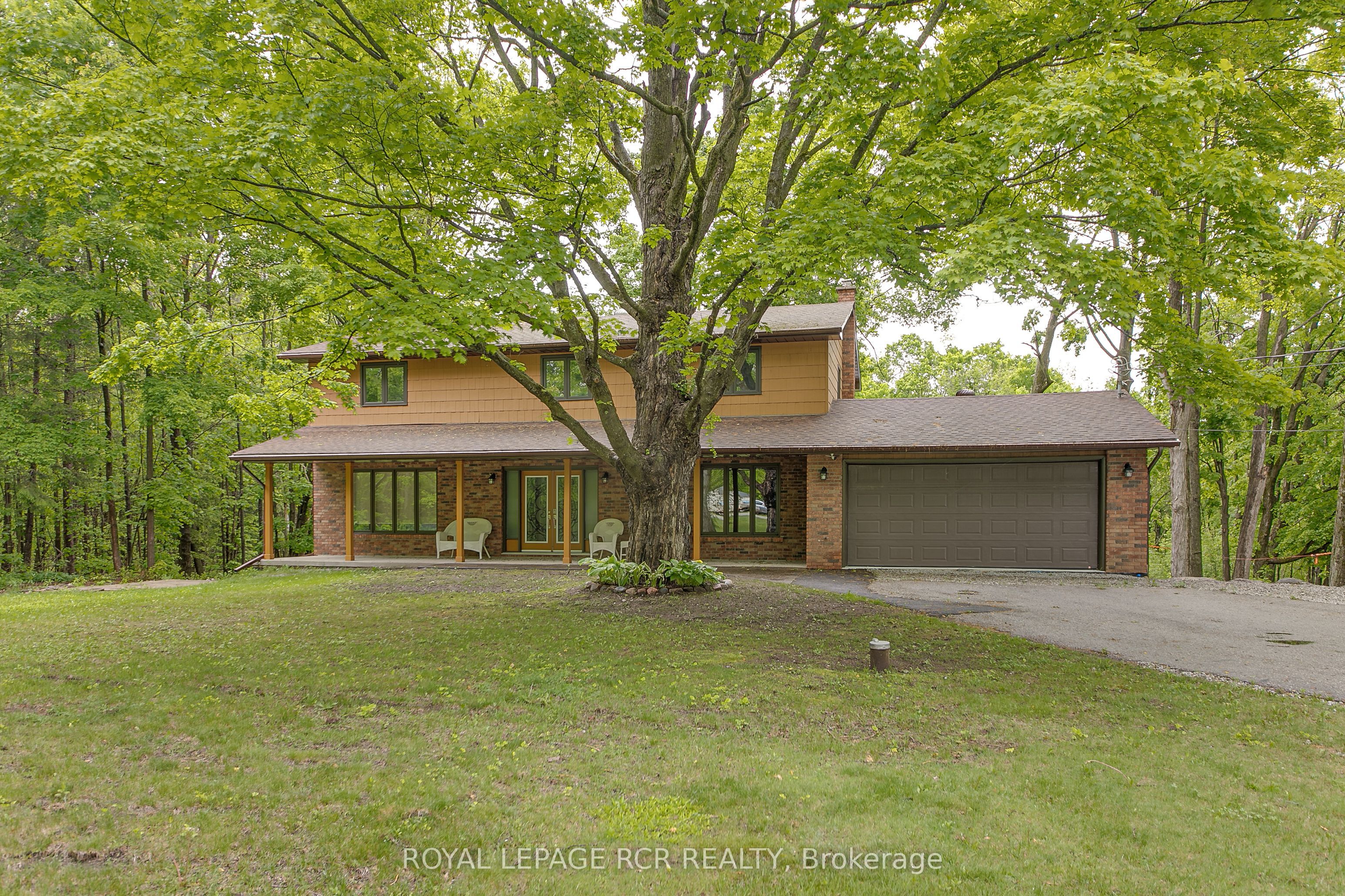 1369 Ryerson Boulevard Property Photo 2