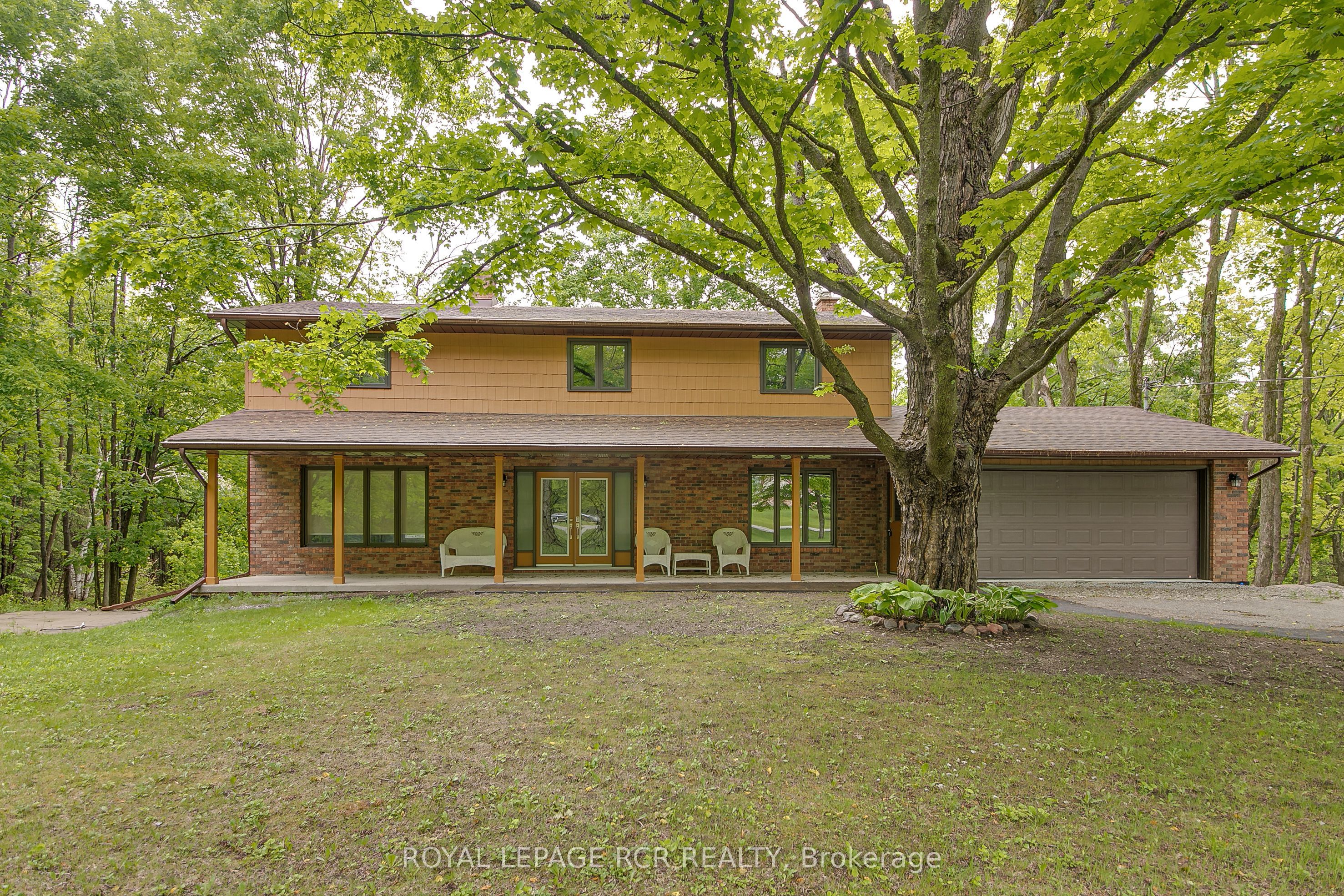 1369 Ryerson Boulevard Property Photo 3