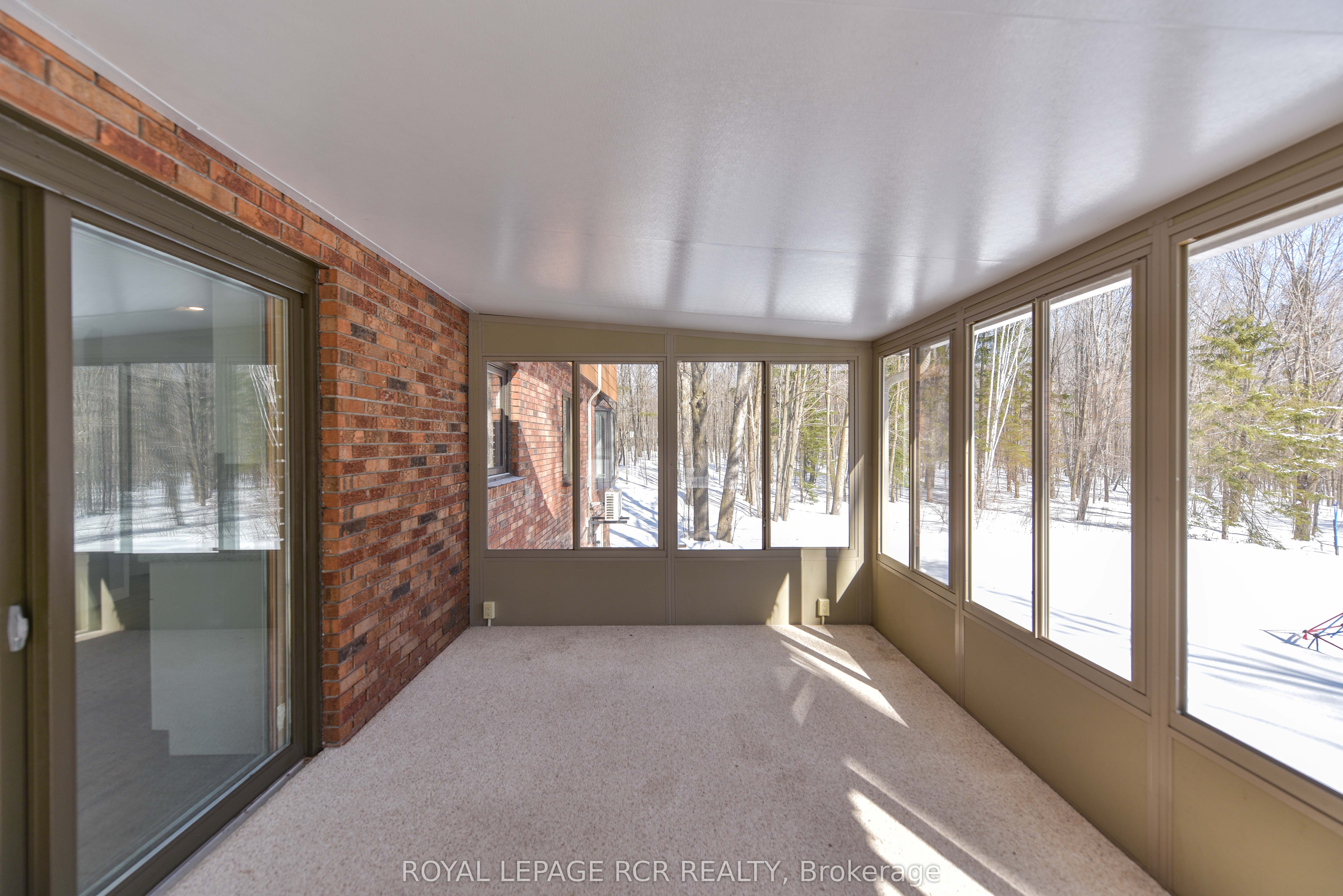 1369 Ryerson Boulevard Property Photo 13