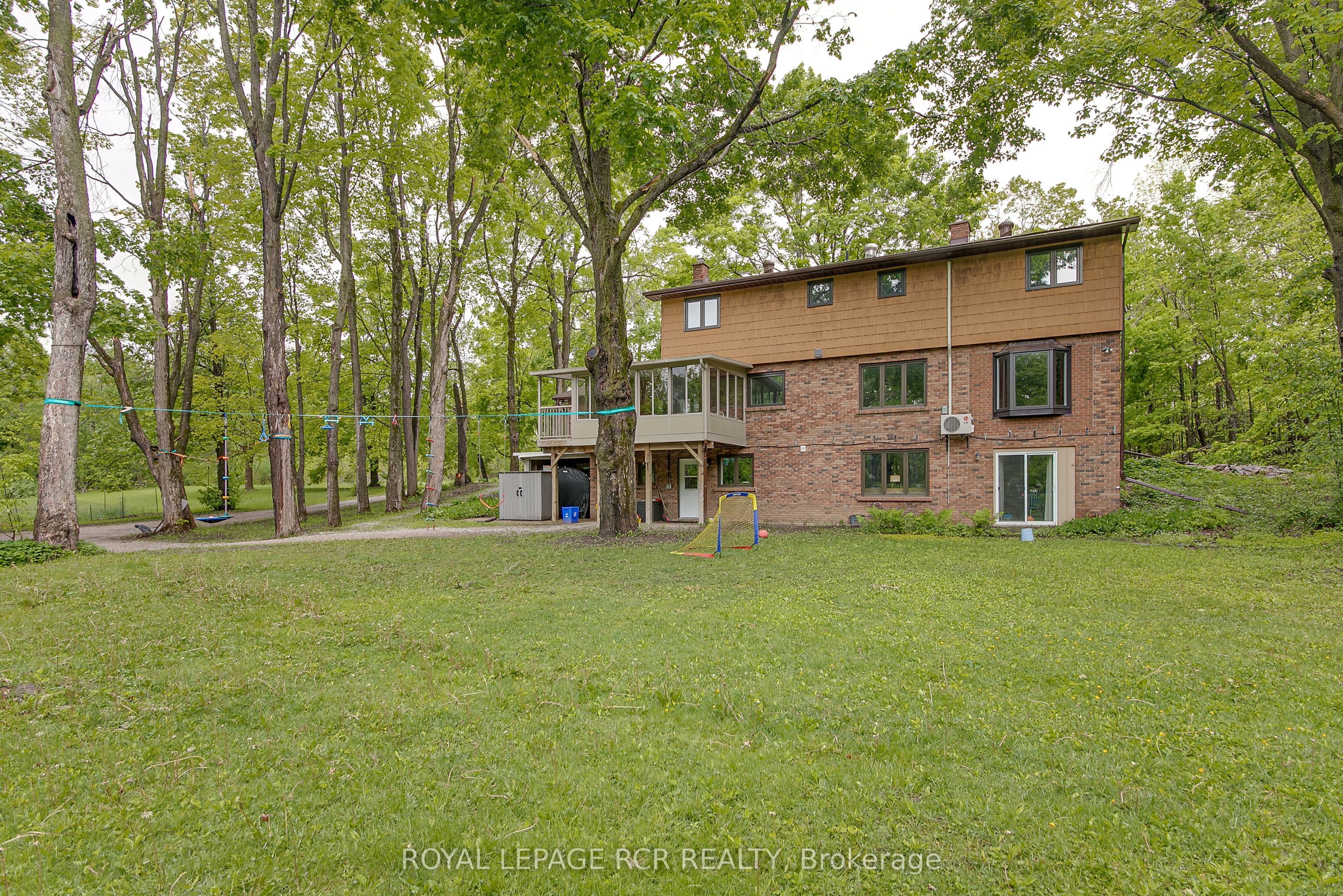 1369 Ryerson Boulevard Property Photo 34