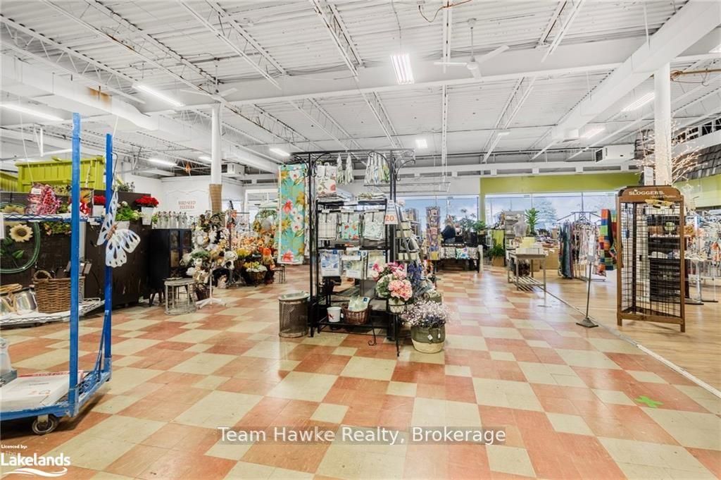 830 Yonge Street Property Photo 8
