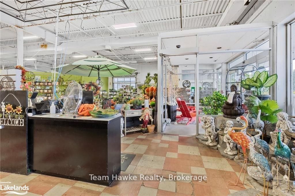 830 Yonge Street Property Photo 12