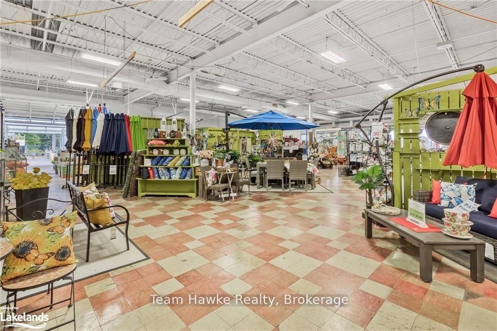 830 Yonge Street Property Photo 14