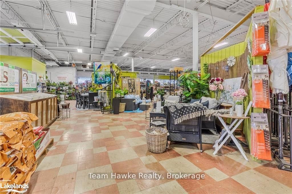 830 Yonge Street Property Photo 16