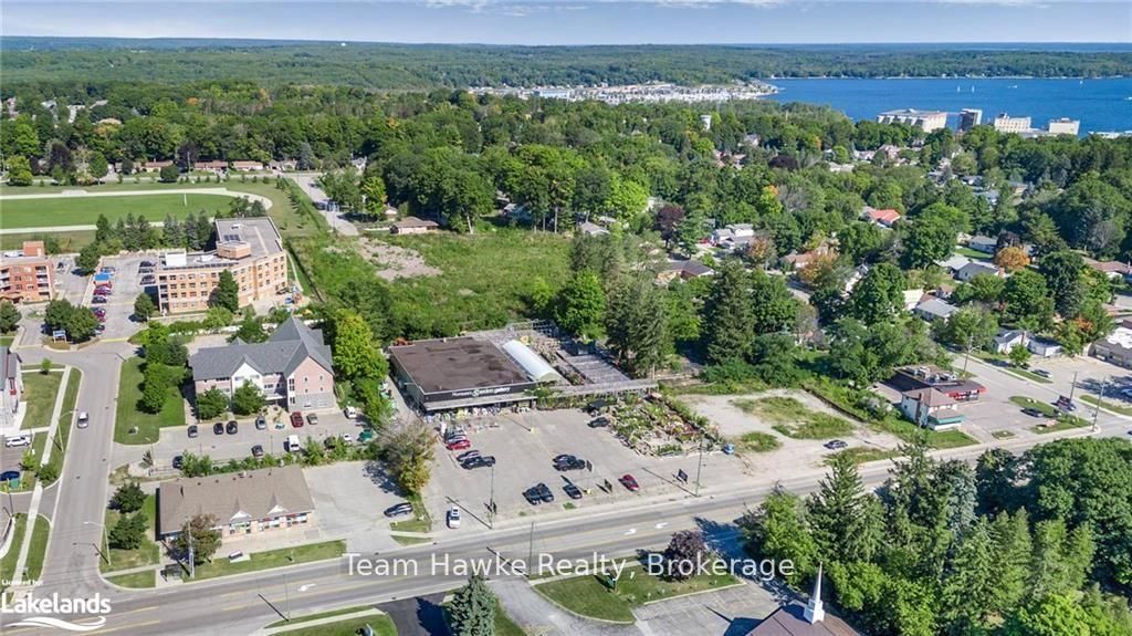 830 Yonge Street Property Photo 32