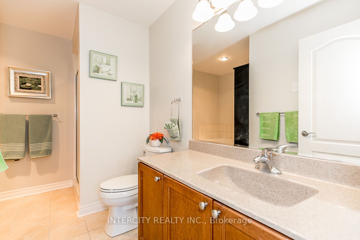 699 Aberdeen Boulevard W 407 Property Photo 12