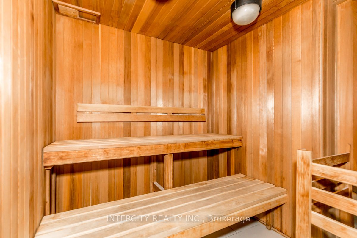 699 Aberdeen Boulevard W 407 Property Photo 21