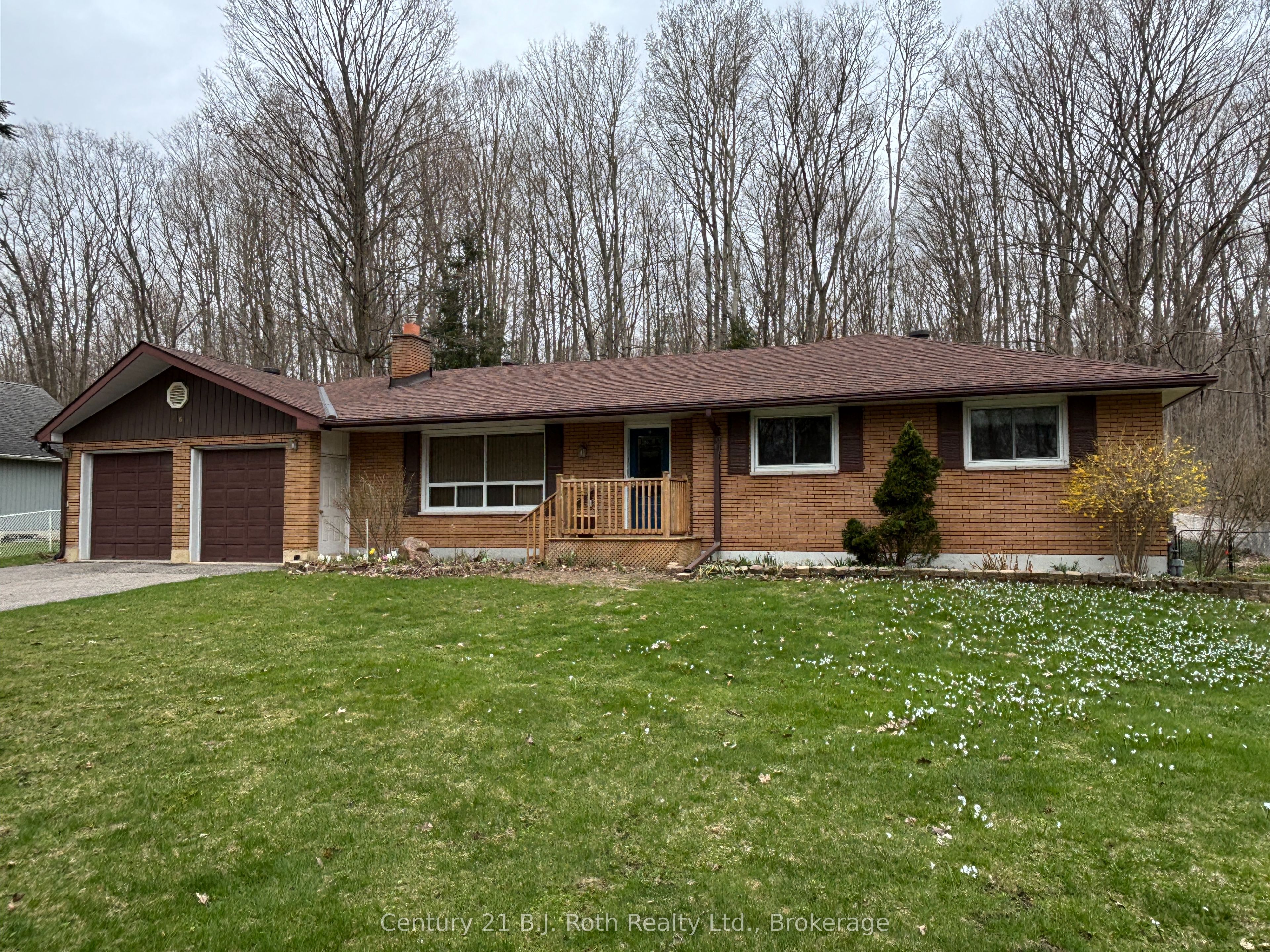 864 Midland Point Road Property Photo