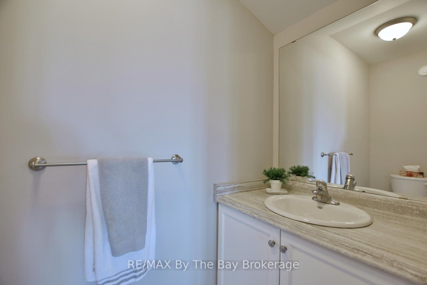 12 Garden Grove Crescent Property Photo 27