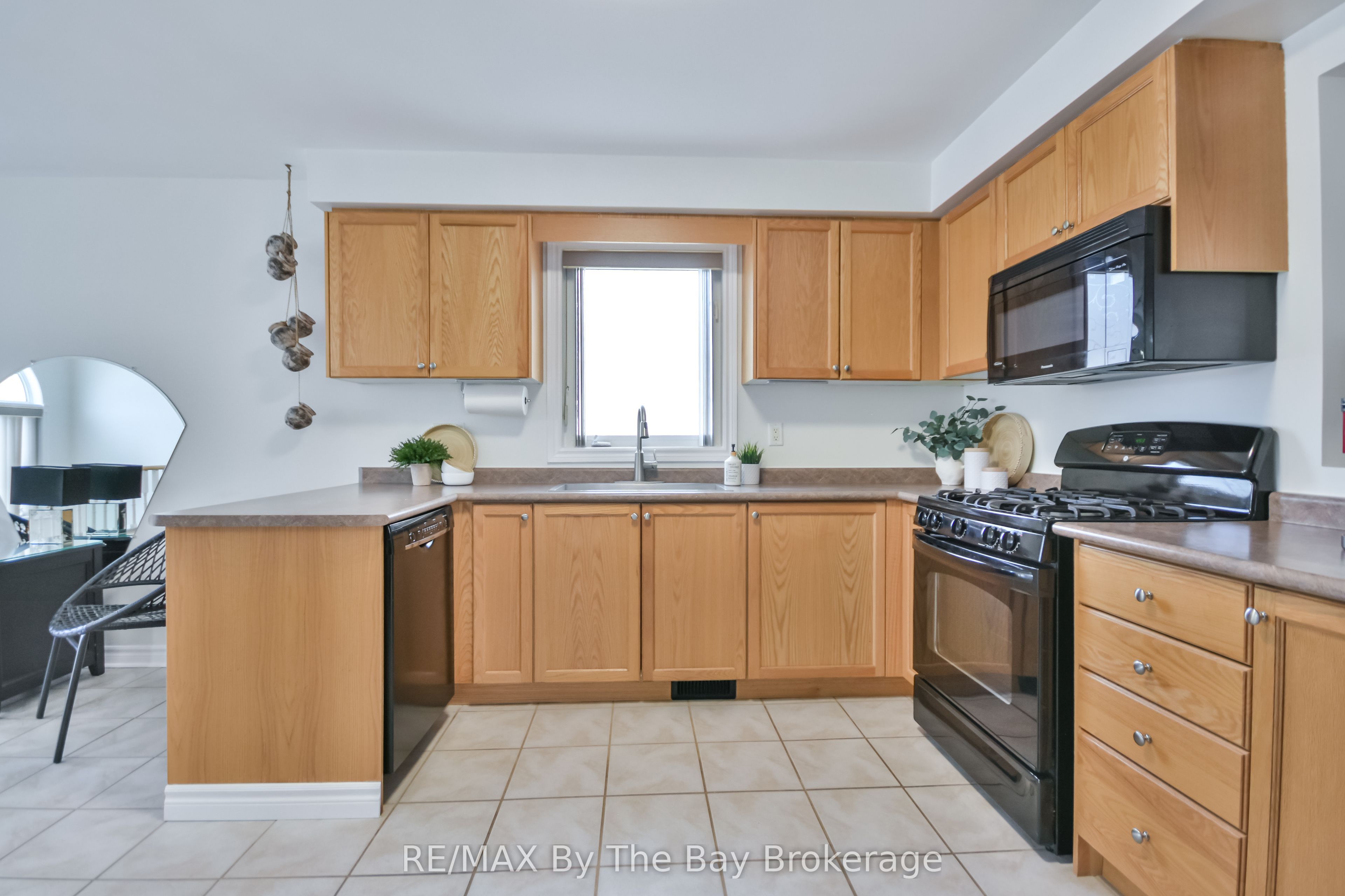 336 Robinson Road Property Photo 12