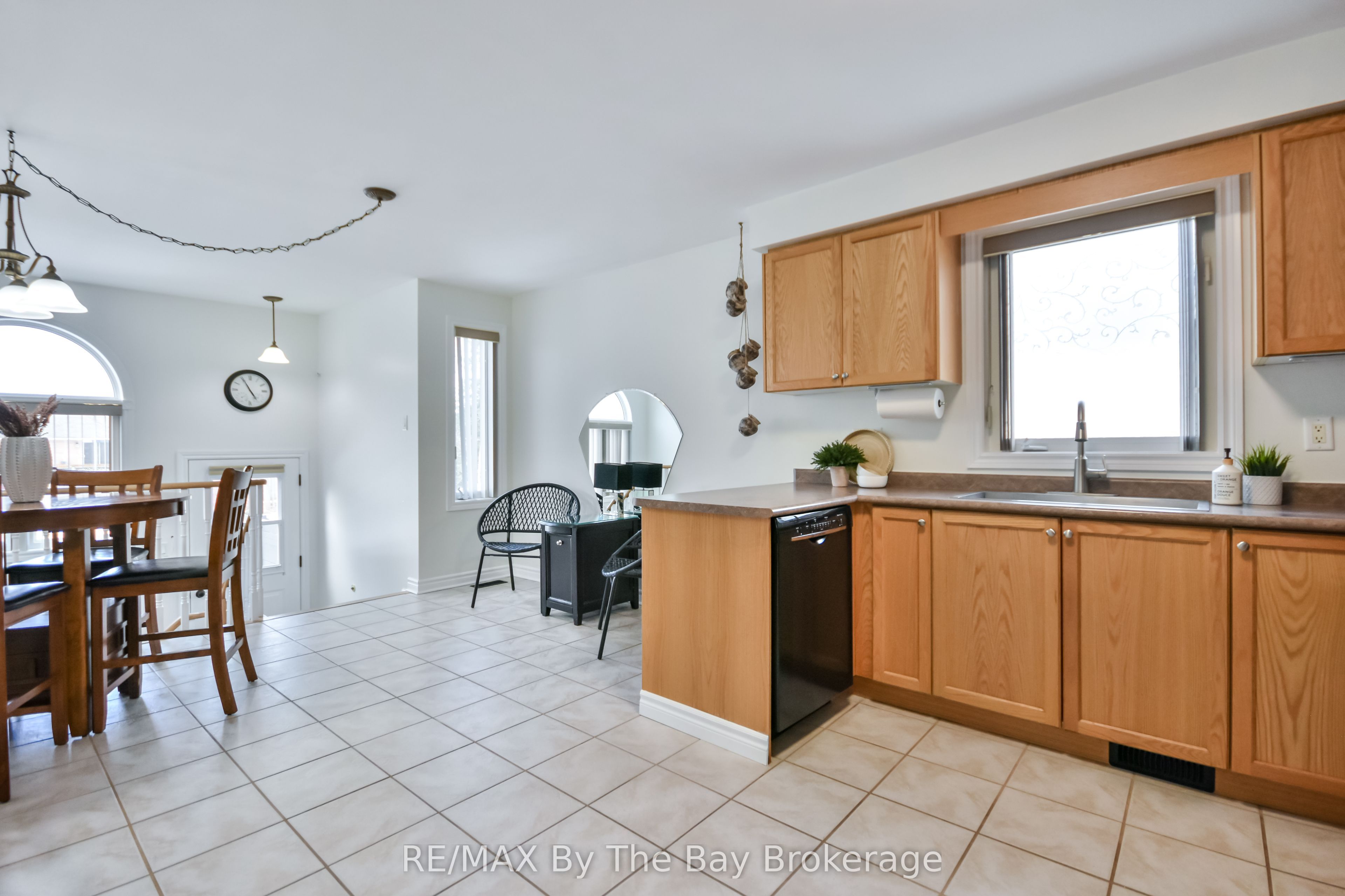 336 Robinson Road Property Photo 15
