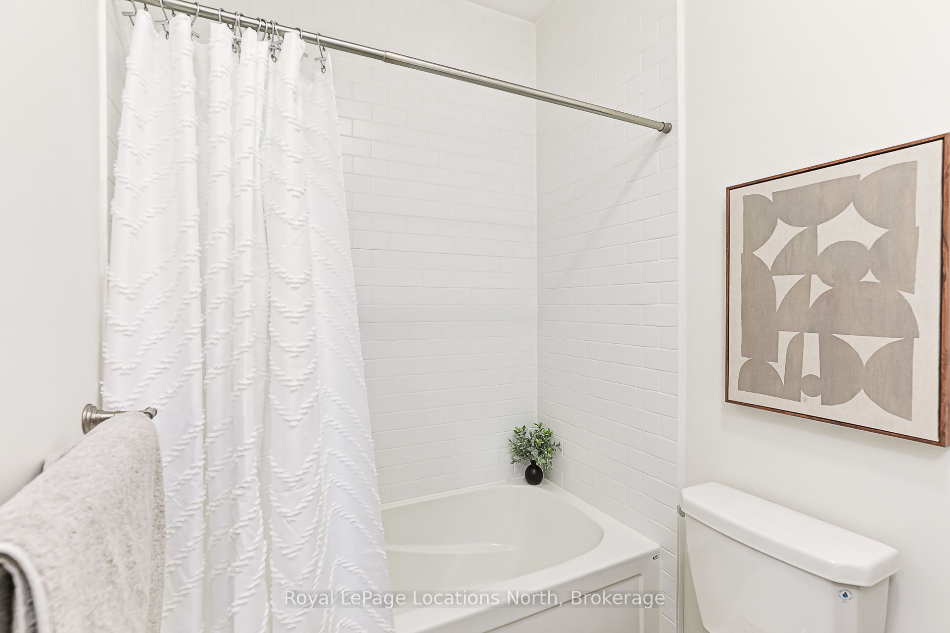75 Kari Crescent Property Photo 9