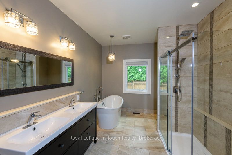 57a Maplewood Parkway Property Photo 18