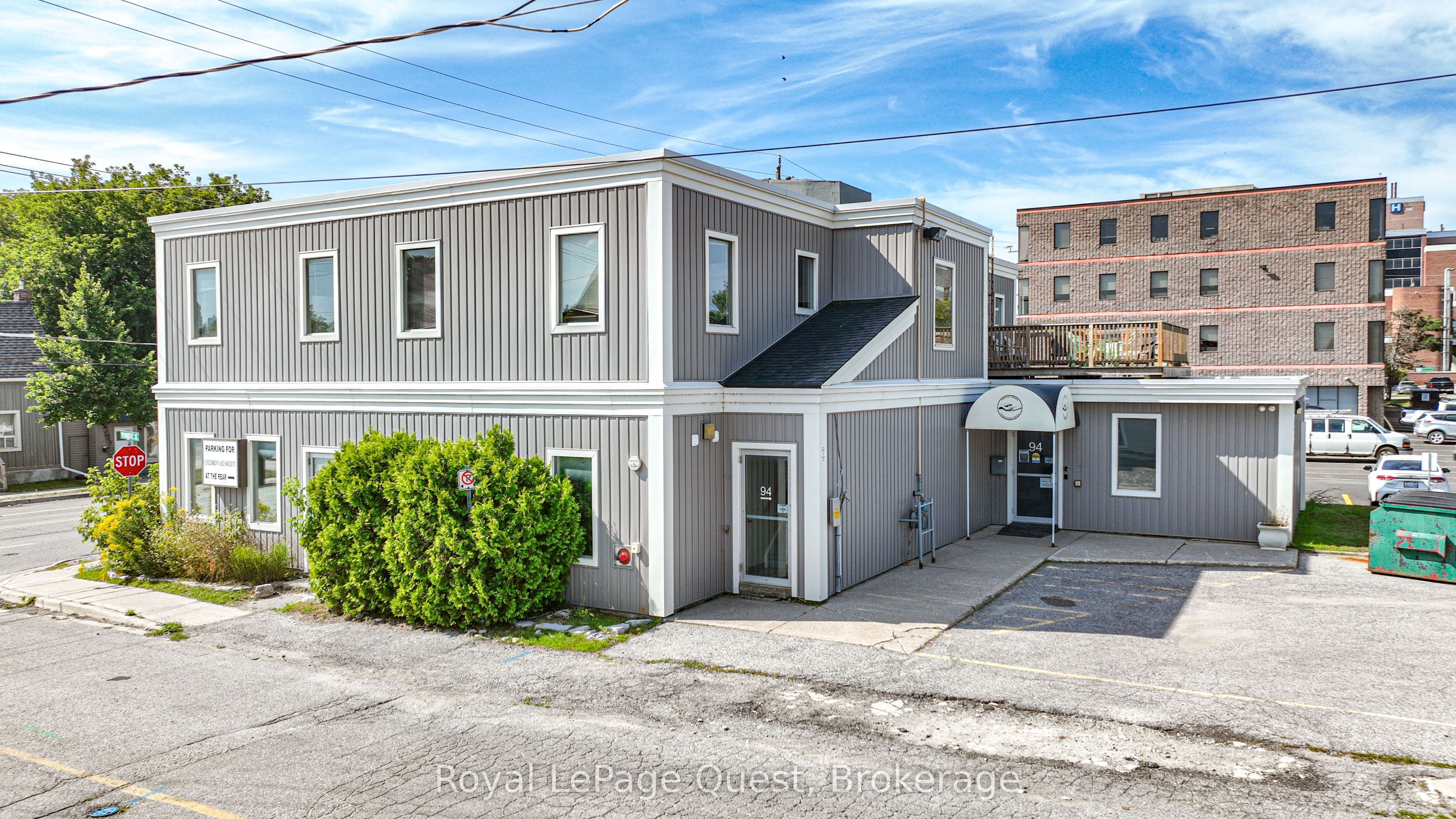 94 Colborne St W Property Photo