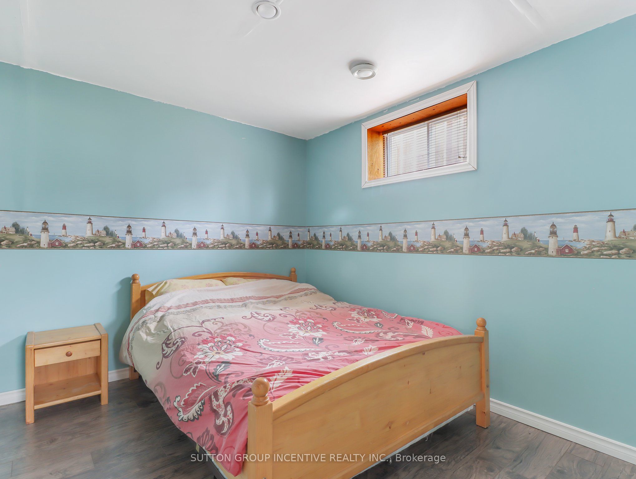 37 St. Laurent Boulevard Property Photo 22